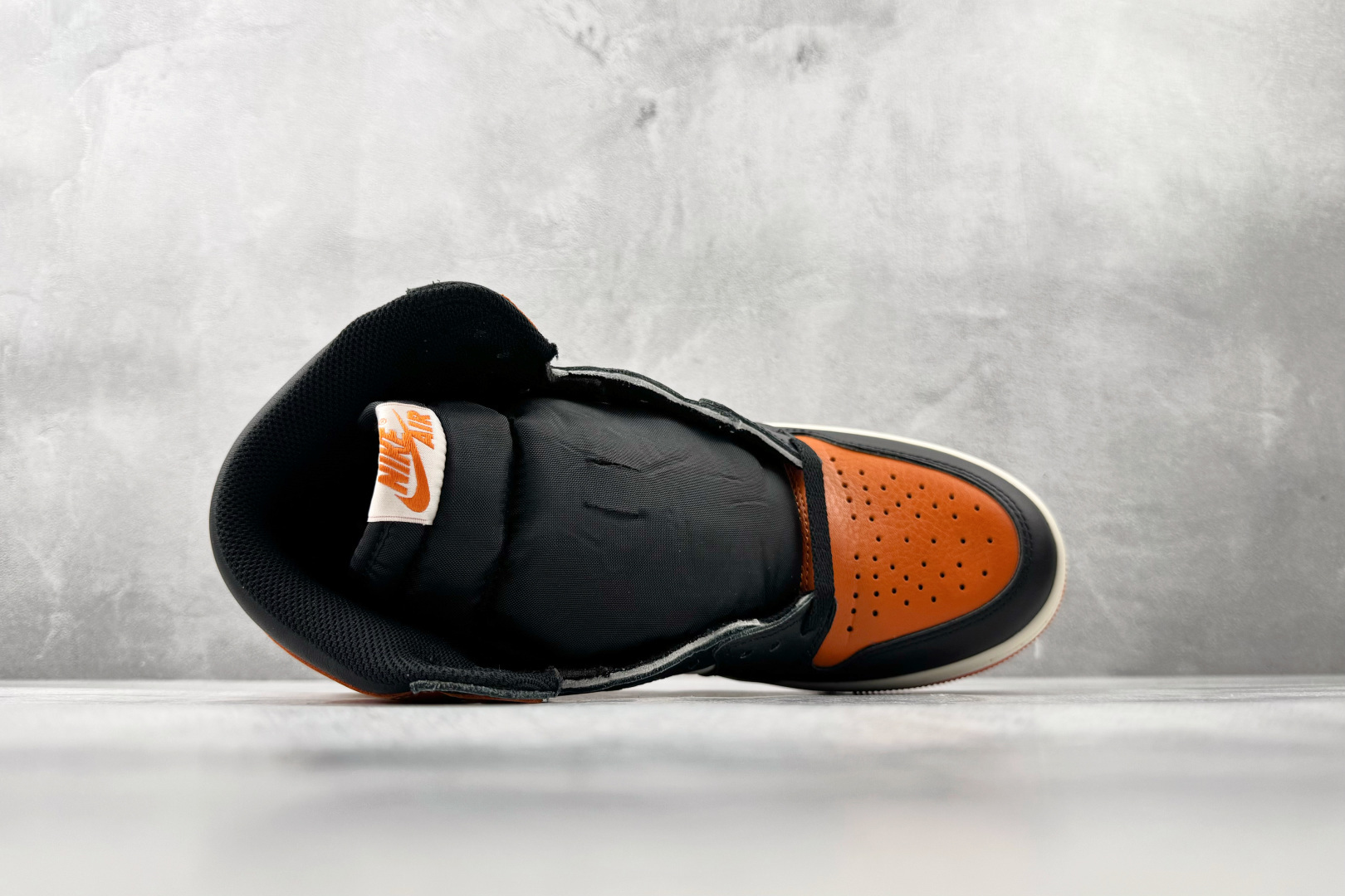 Jordan Air Jordan 1 Shattered Backboard扣碎 白黑橙 DZ5485-008