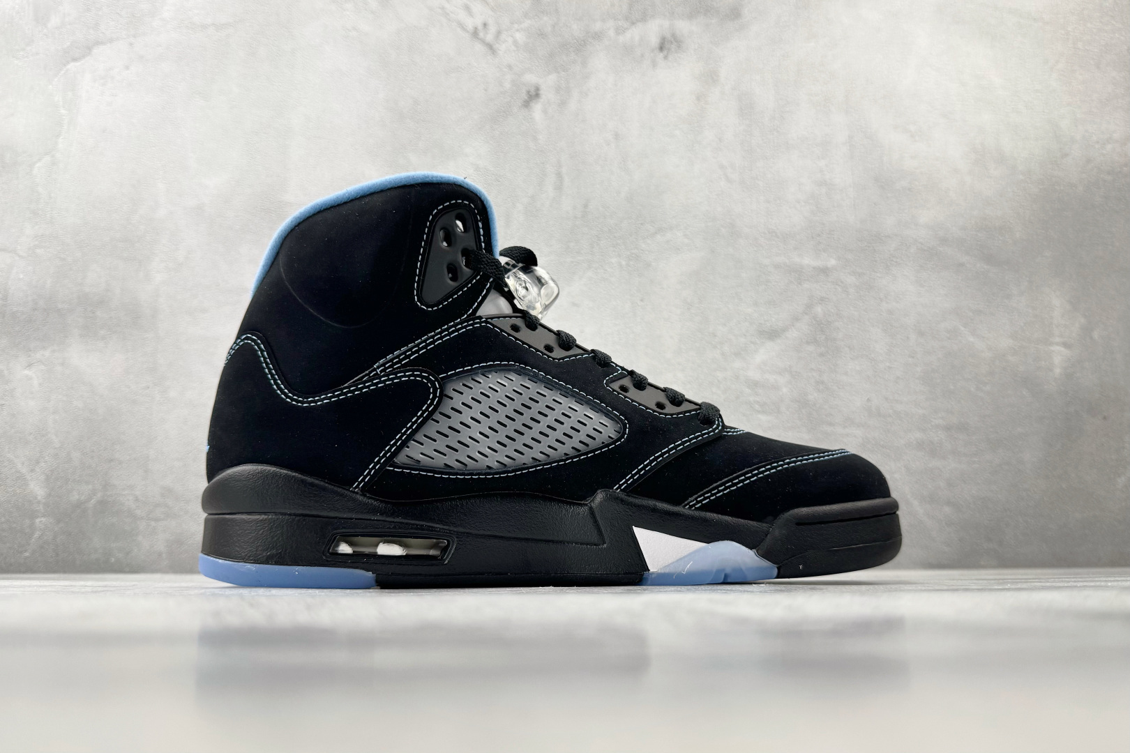 530 Jordan Air Jordan 5 黑色 DD0587-008-Chinese UA Cheap High Quatity Brand Clothes Bags handbags Sneakers wholesale wholesaler seller from China Factory suppliers Fashion Clothing Shoes best Quality Beautiful Price 530 Jordan Air Jordan 5 黑色 DD0587-008