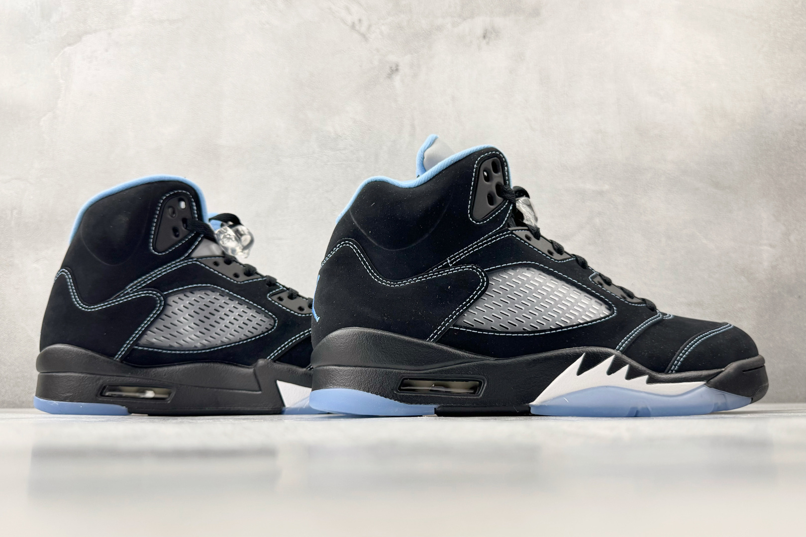 530 Jordan Air Jordan 5 黑色 DD0587-008-Chinese UA Cheap High Quatity Brand Clothes Bags handbags Sneakers wholesale wholesaler seller from China Factory suppliers Fashion Clothing Shoes best Quality Beautiful Price 530 Jordan Air Jordan 5 黑色 DD0587-008