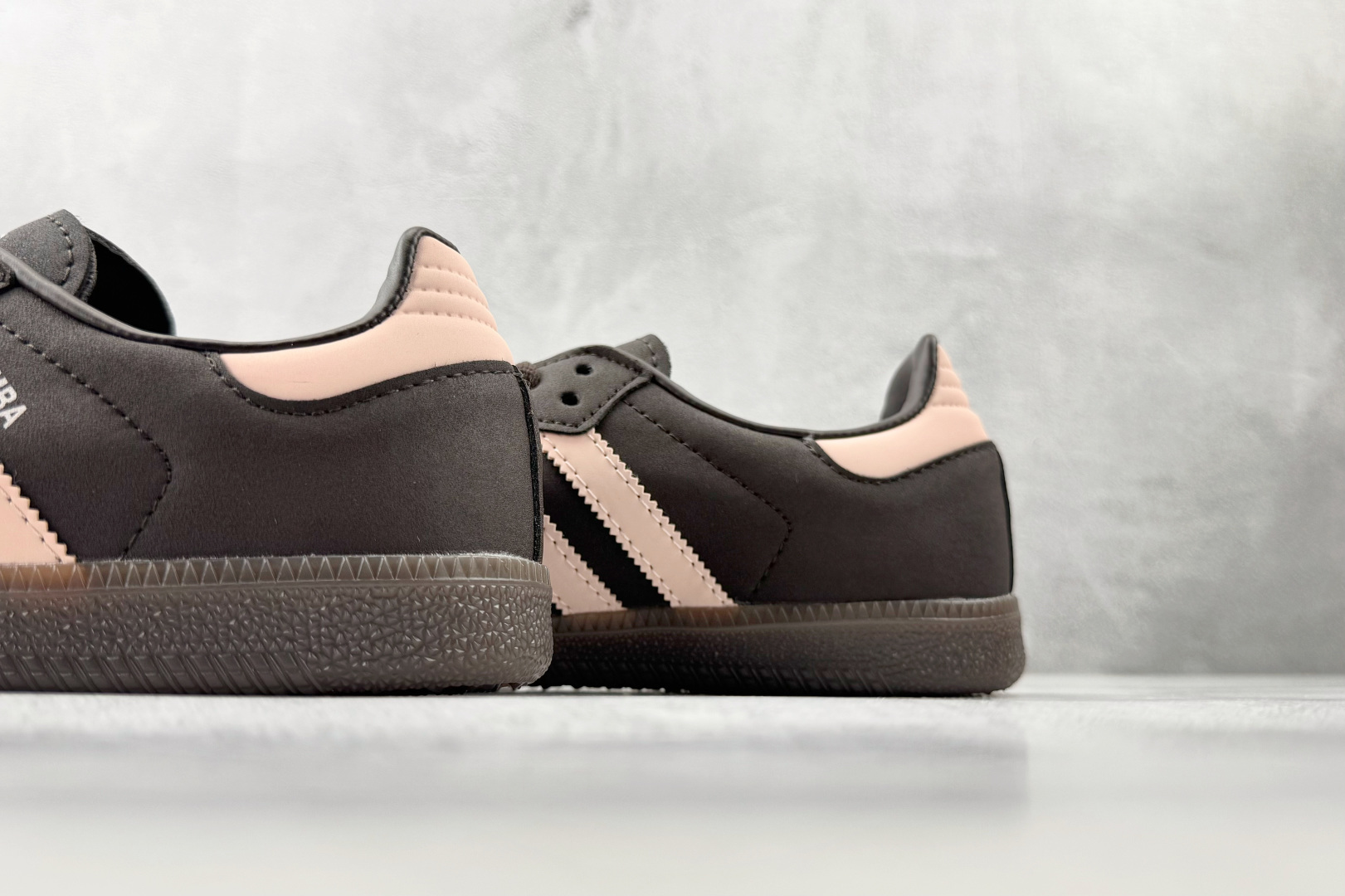 150 出口订单 adidas originals SAMBA 深棕色 IH9166-Chinese UA Cheap High Quatity Brand Clothes Bags handbags Sneakers wholesale wholesaler seller from China Factory suppliers Fashion Clothing Shoes best Quality Beautiful Price 150 出口订单 adidas originals SAMBA 深棕色 IH9166