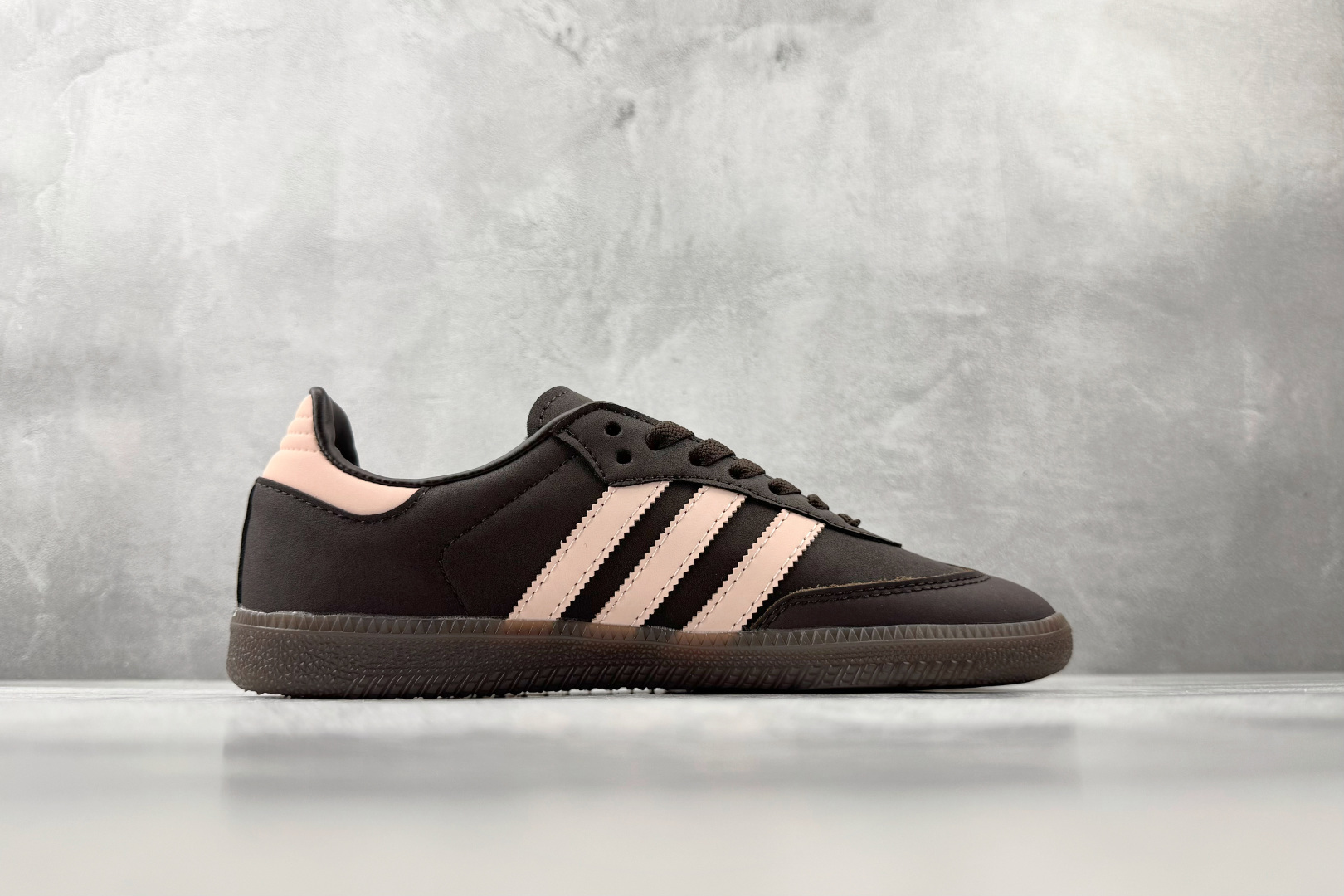 150 出口订单 adidas originals SAMBA 深棕色 IH9166-Chinese UA Cheap High Quatity Brand Clothes Bags handbags Sneakers wholesale wholesaler seller from China Factory suppliers Fashion Clothing Shoes best Quality Beautiful Price 150 出口订单 adidas originals SAMBA 深棕色 IH9166