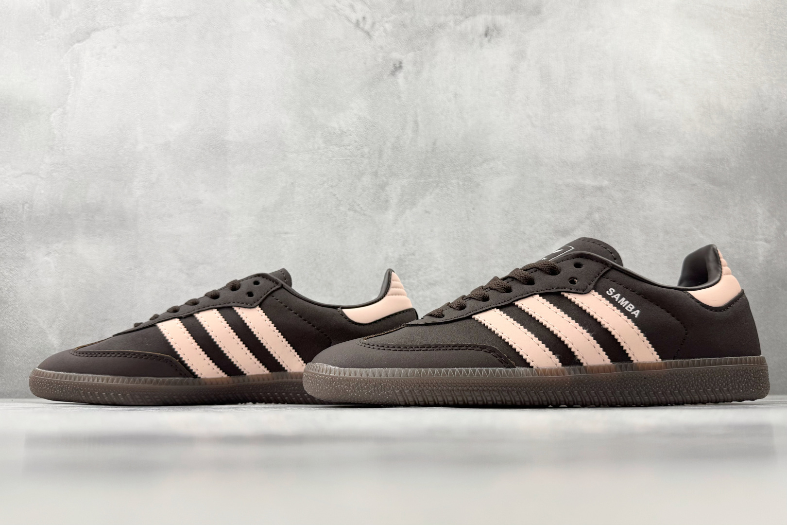 150 出口订单 adidas originals SAMBA 深棕色 IH9166-Chinese UA Cheap High Quatity Brand Clothes Bags handbags Sneakers wholesale wholesaler seller from China Factory suppliers Fashion Clothing Shoes best Quality Beautiful Price 150 出口订单 adidas originals SAMBA 深棕色 IH9166