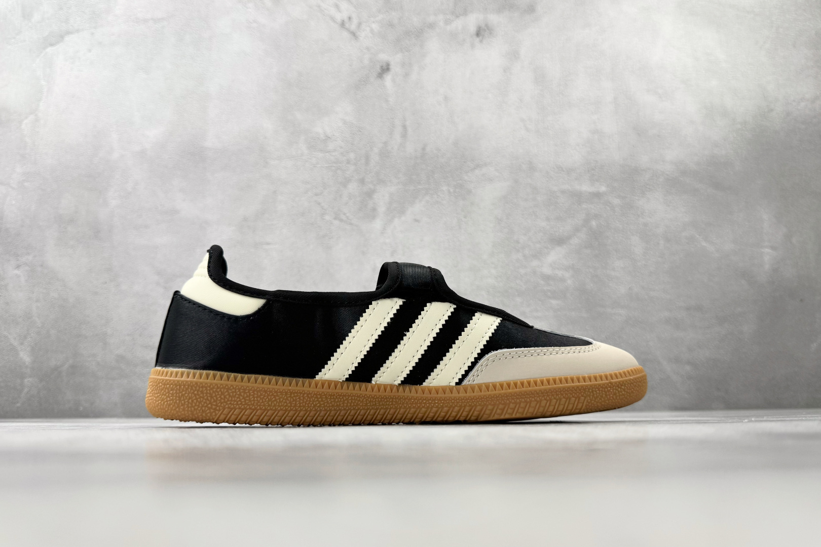160 出口订单 adidas originals Samba Jane 黑白 IH9207