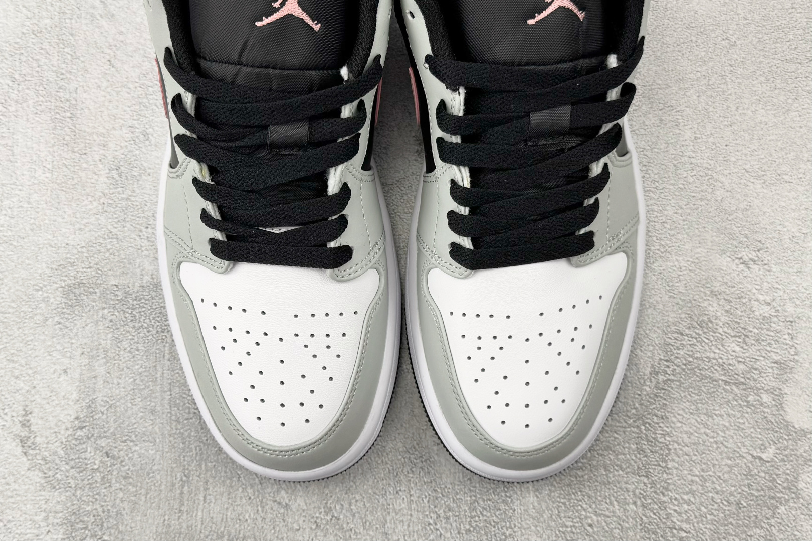 平台爆款 Jordan Air Jordan 1 low 白黑粉 553558-062