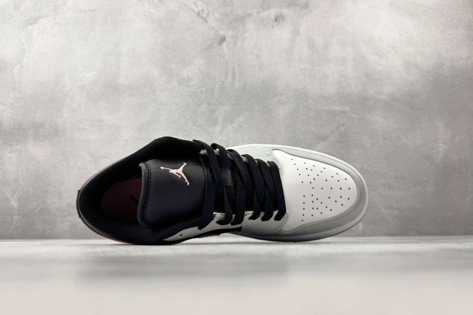 平台爆款 Jordan Air Jordan 1 low 白黑粉 553558-062