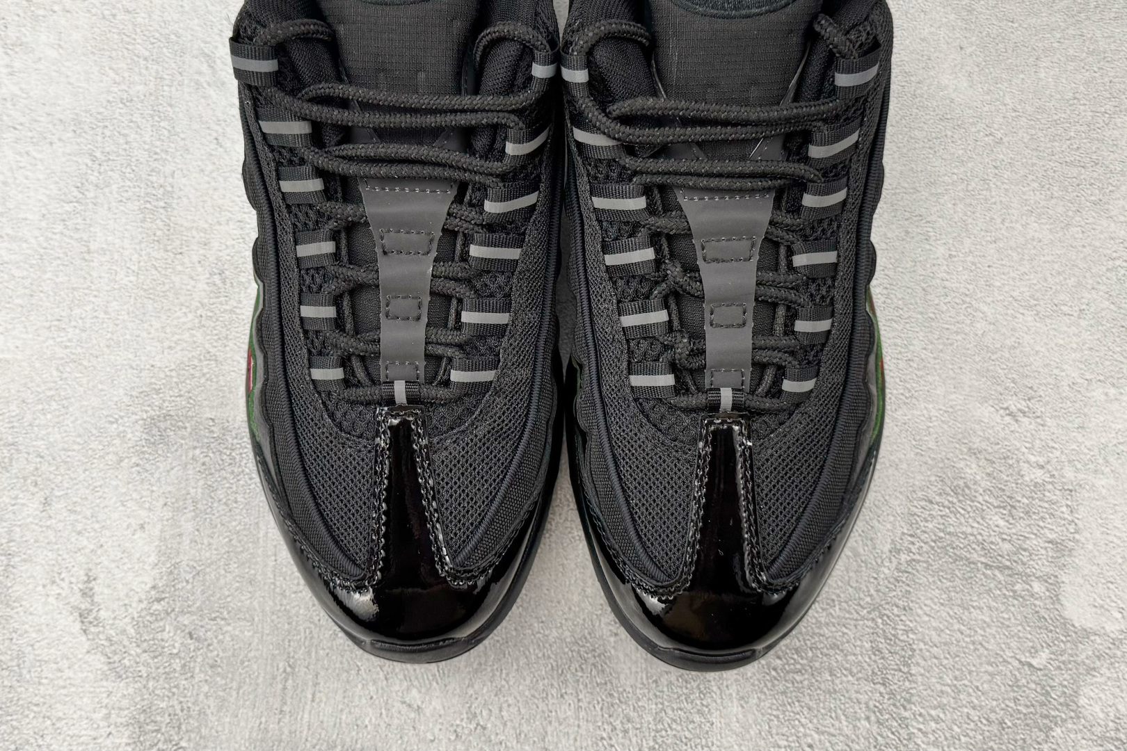 平台专供 UNDEFEATED x Nike Air Max 95 黑红 IB4453-001-Top High Quatity Cheap Sneakers Fashion Clothing Clothes Bags handbags Shoes of all Brand wholesale With The best Quality And Beautiful Price from China Factory Chinese suppliers wholesaler seller 平台专供 UNDEFEATED x Nike Air Max 95 黑红 IB4453-001