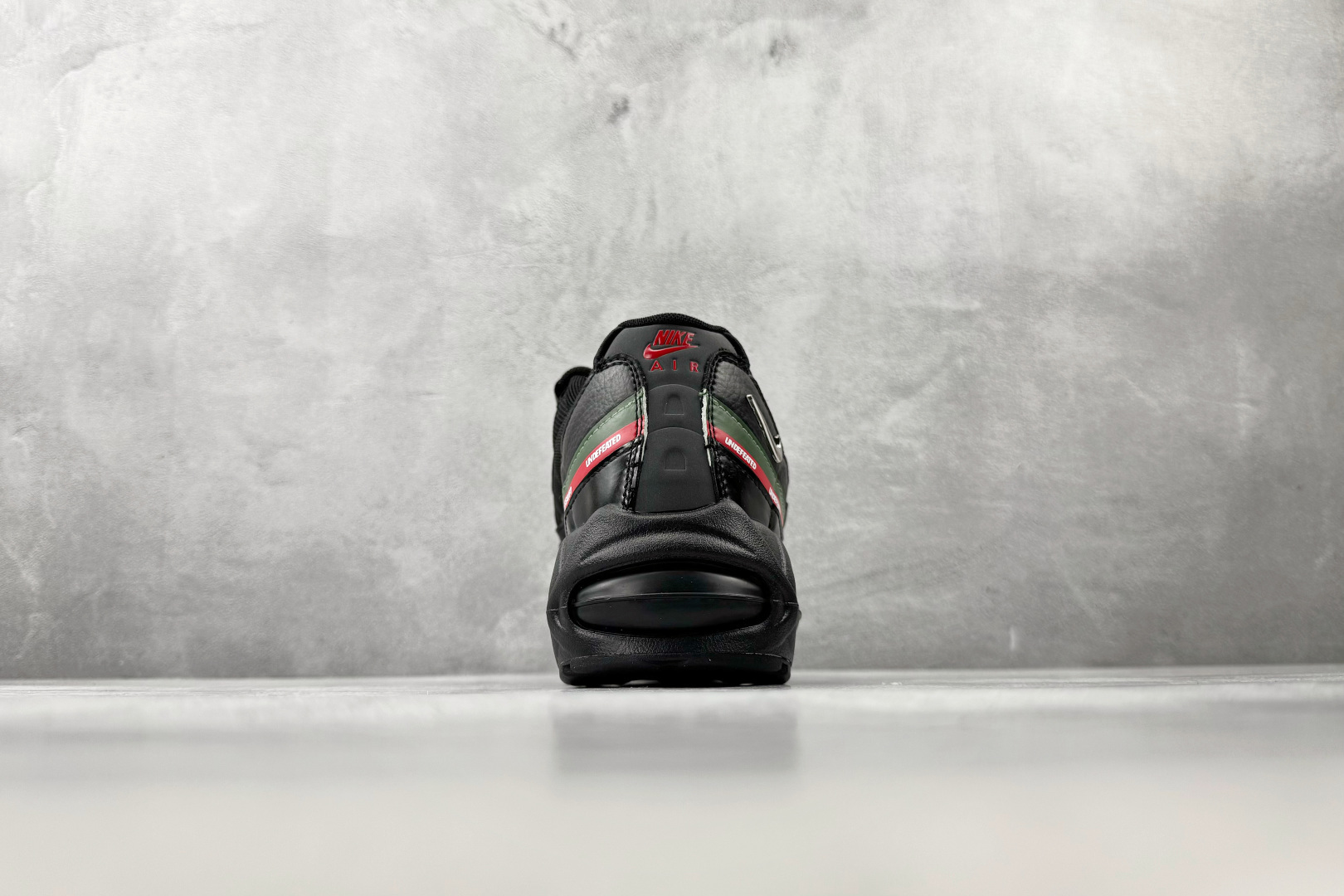 平台专供 UNDEFEATED x Nike Air Max 95 黑红 IB4453-001-Top High Quatity Cheap Sneakers Fashion Clothing Clothes Bags handbags Shoes of all Brand wholesale With The best Quality And Beautiful Price from China Factory Chinese suppliers wholesaler seller 平台专供 UNDEFEATED x Nike Air Max 95 黑红 IB4453-001