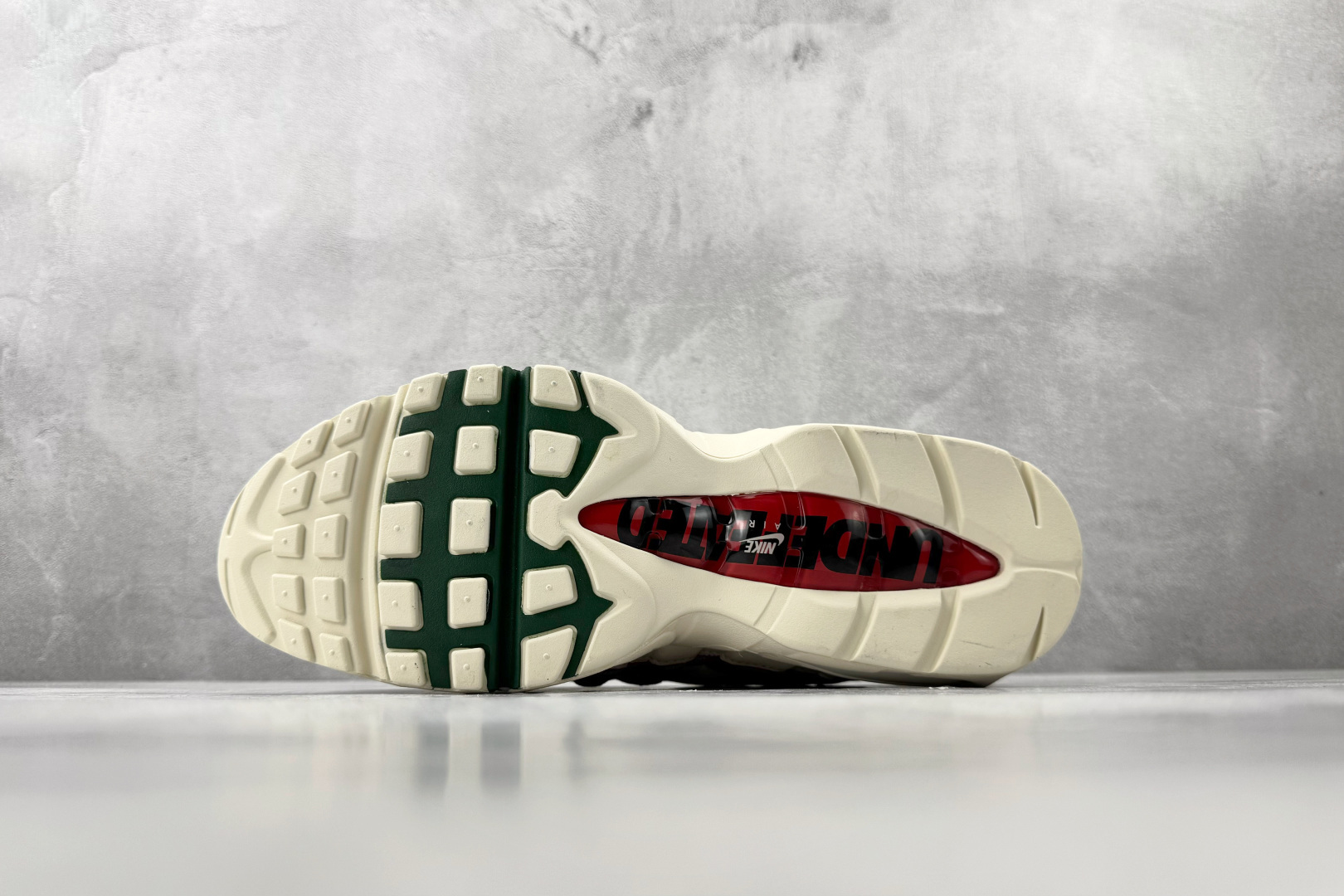 平台专供 UNDEFEATED x Nike Air Max 95 Big Bubble 米白 IB4453-100-Top High Quatity Cheap Sneakers Fashion Clothing Clothes Bags handbags Shoes of all Brand wholesale With The best Quality And Beautiful Price from China Factory Chinese suppliers wholesaler seller 平台专供 UNDEFEATED x Nike Air Max 95 Big Bubble 米白 IB4453-100