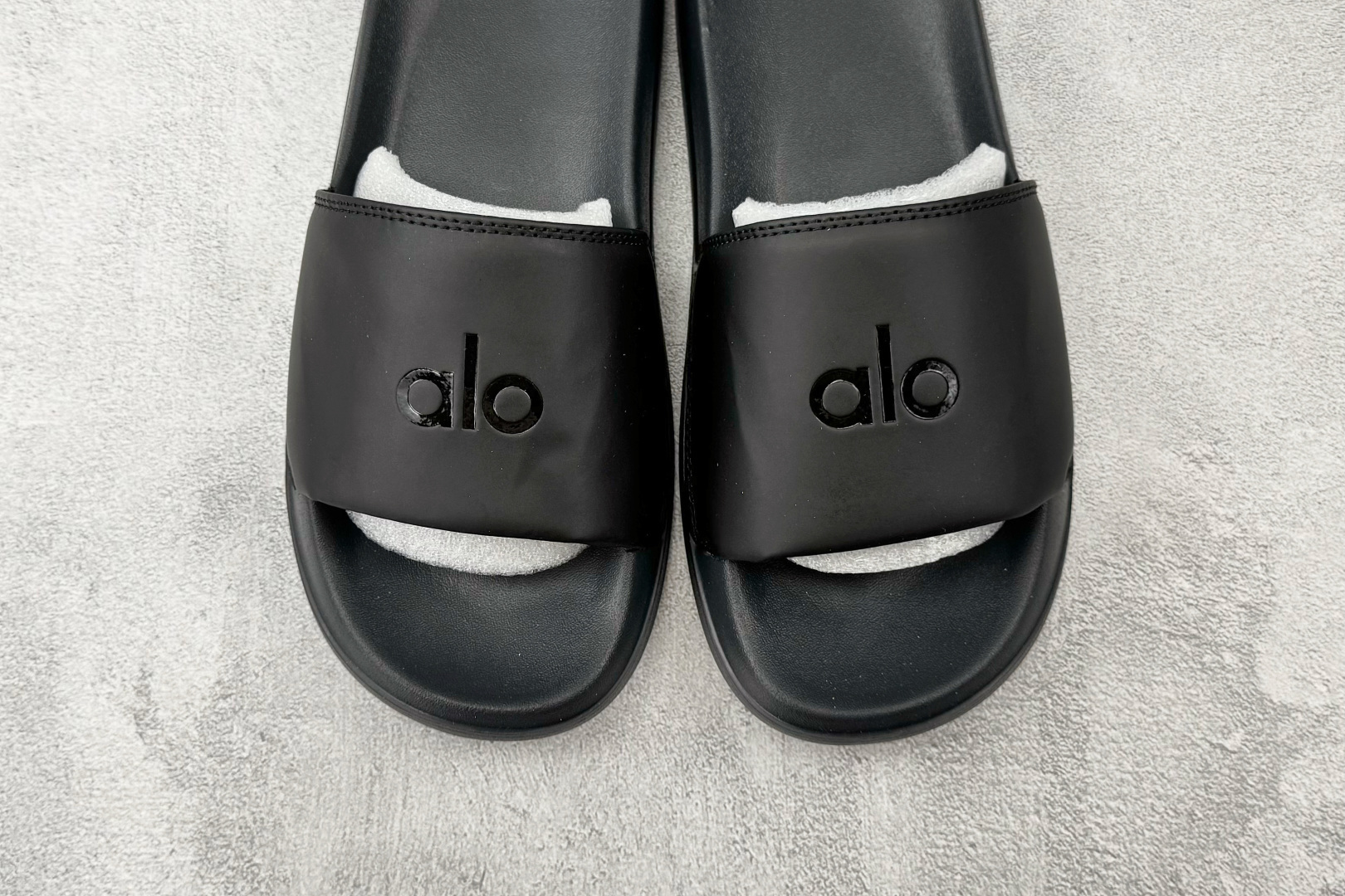 130 alo yoga Unisex it Slide 黑色 58016843-Chinese UA Cheap High Quatity Brand Clothes Bags handbags Sneakers wholesale wholesaler seller from China Factory suppliers Fashion Clothing Shoes best Quality Beautiful Price 130 alo yoga Unisex it Slide 黑色 58016843