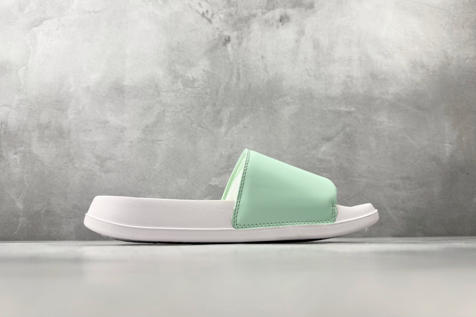 130 alo yoga Unisex it Slide 薄荷绿 58016838-Chinese UA Cheap High Quatity Brand Clothes Bags handbags Sneakers wholesale wholesaler seller from China Factory suppliers Fashion Clothing Shoes best Quality Beautiful Price 130 alo yoga Unisex it Slide 薄荷绿 58016838