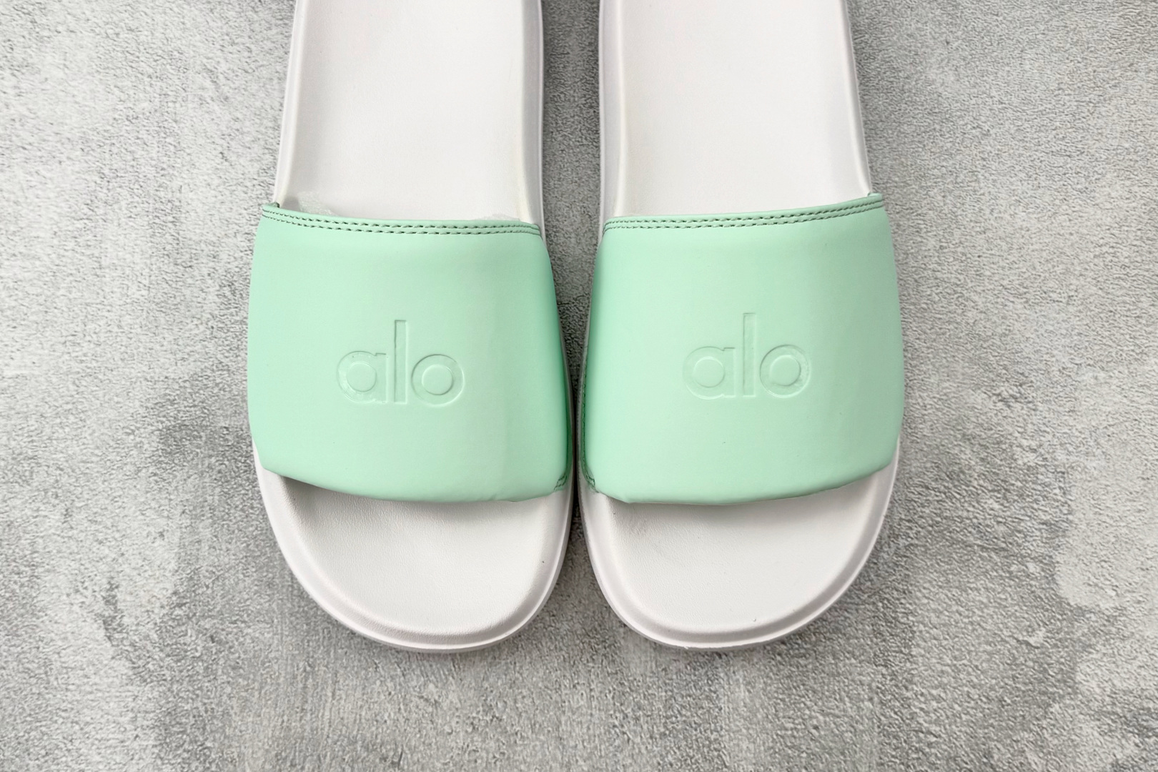 130 alo yoga Unisex it Slide 薄荷绿 58016838-Chinese UA Cheap High Quatity Brand Clothes Bags handbags Sneakers wholesale wholesaler seller from China Factory suppliers Fashion Clothing Shoes best Quality Beautiful Price 130 alo yoga Unisex it Slide 薄荷绿 58016838
