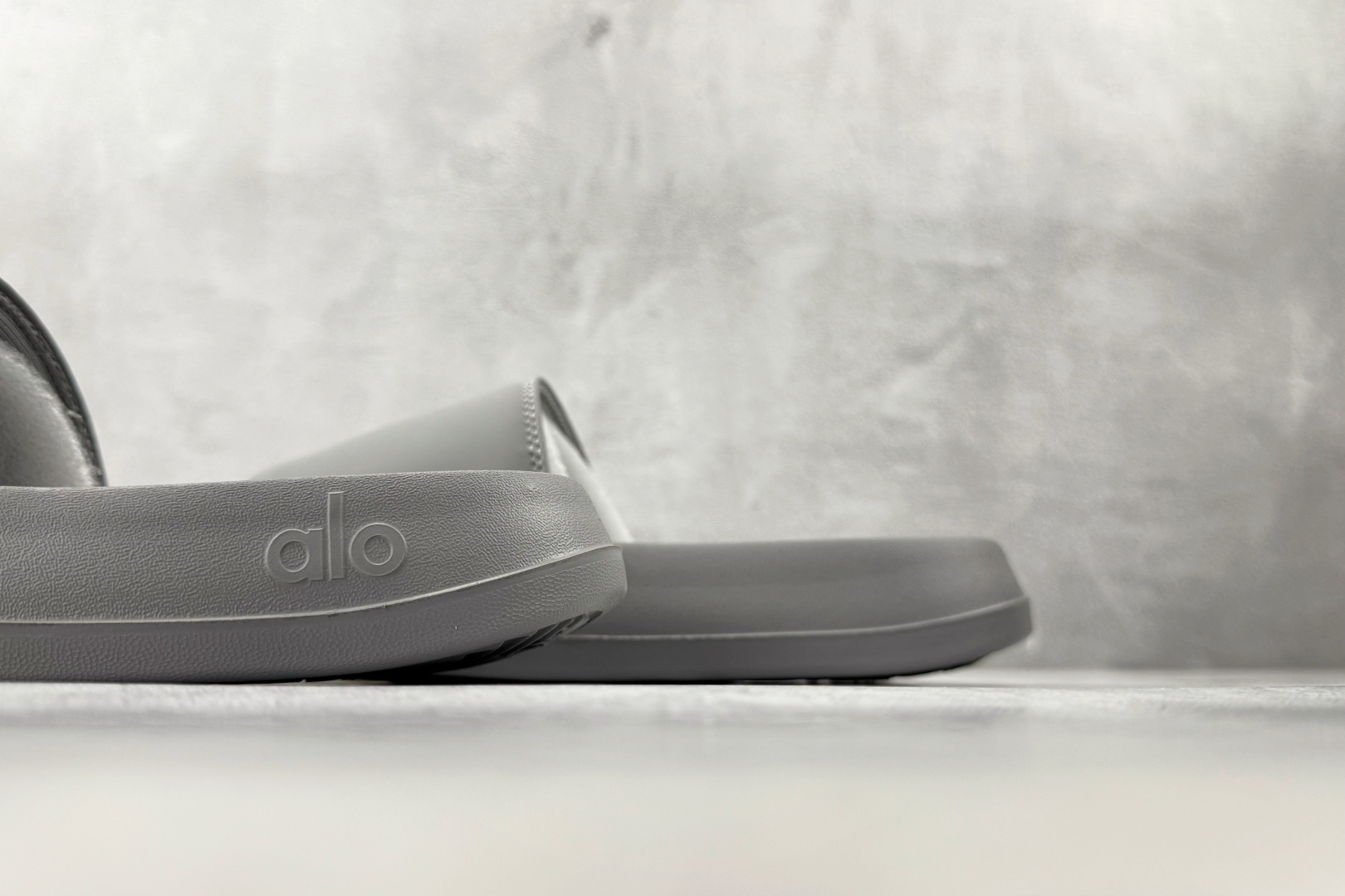 130 alo yoga Unisex it Slide 灰色 58016844