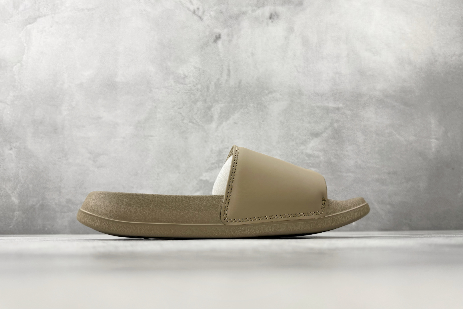 130 alo yoga Unisex it Slide 卡其 58016846