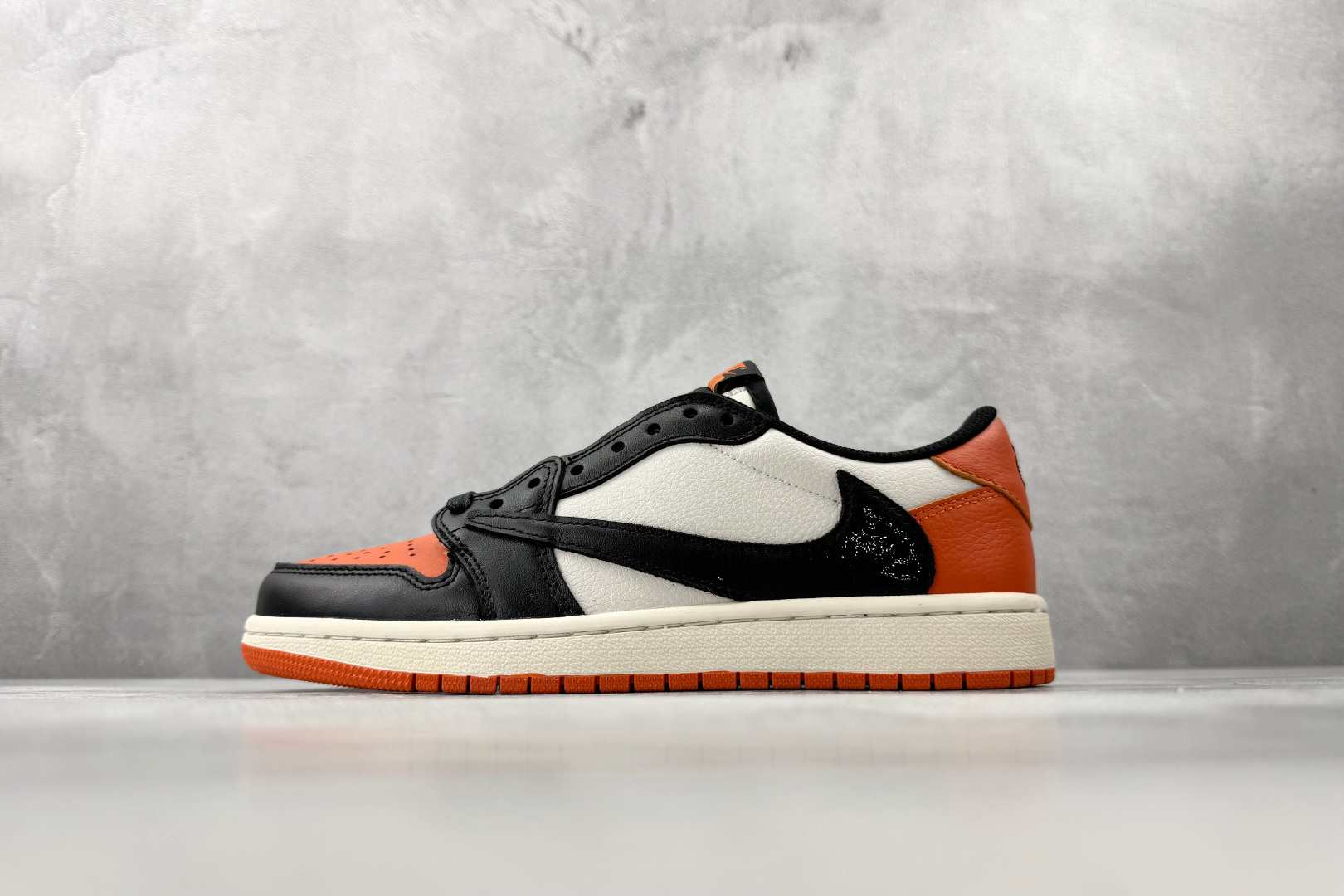 河源 Travis Scott x Jordan Air Jordan 1 黑橙货号：CZ0790 00