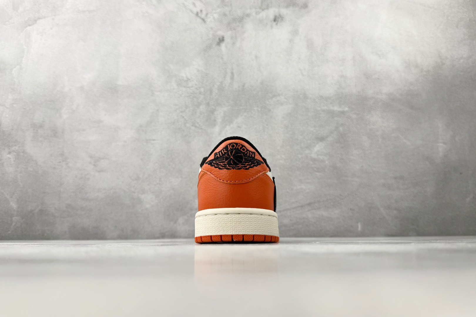 河源 Travis Scott x Jordan Air Jordan 1 黑橙货号：CZ0790 00