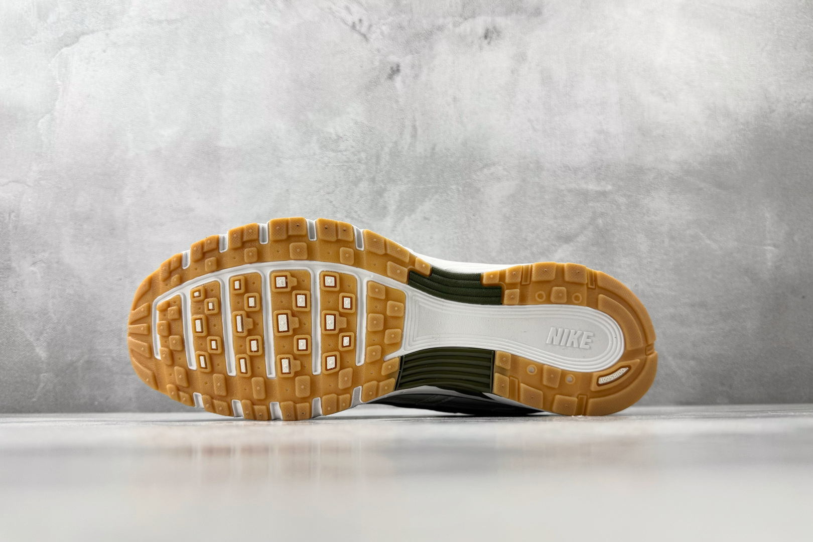 原鞋开发 原数据档案 Nike P-6000 米色 BV1021-016-Top High Quatity Cheap Sneakers Fashion Clothing Clothes Bags handbags Shoes of all Brand wholesale With The best Quality And Beautiful Price from China Factory Chinese suppliers wholesaler seller 原鞋开发 原数据档案 Nike P-6000 米色 BV1021-016