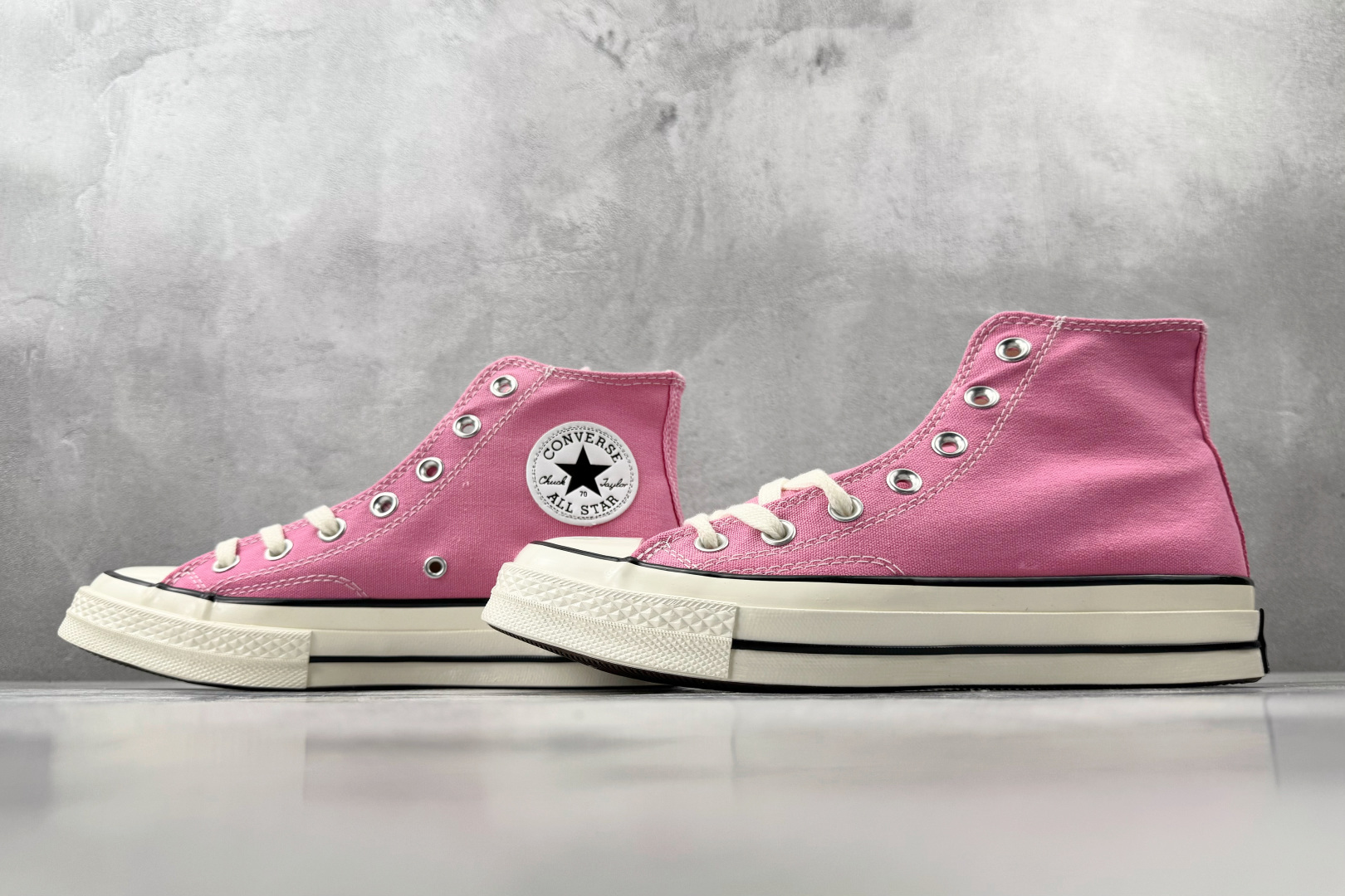 Converse Chuck 70 all star chuck hi 经典常青款 高帮 帆布鞋 男女同款 粉色 164947C-Top High Quatity Cheap Sneakers Fashion Clothing Clothes Bags handbags Shoes of all Brand wholesale With The best Quality And Beautiful Price from China Factory Chinese suppliers wholesaler seller Converse Chuck 70 all star chuck hi 经典常青款 高帮 帆布鞋 男女同款 粉色 164947C