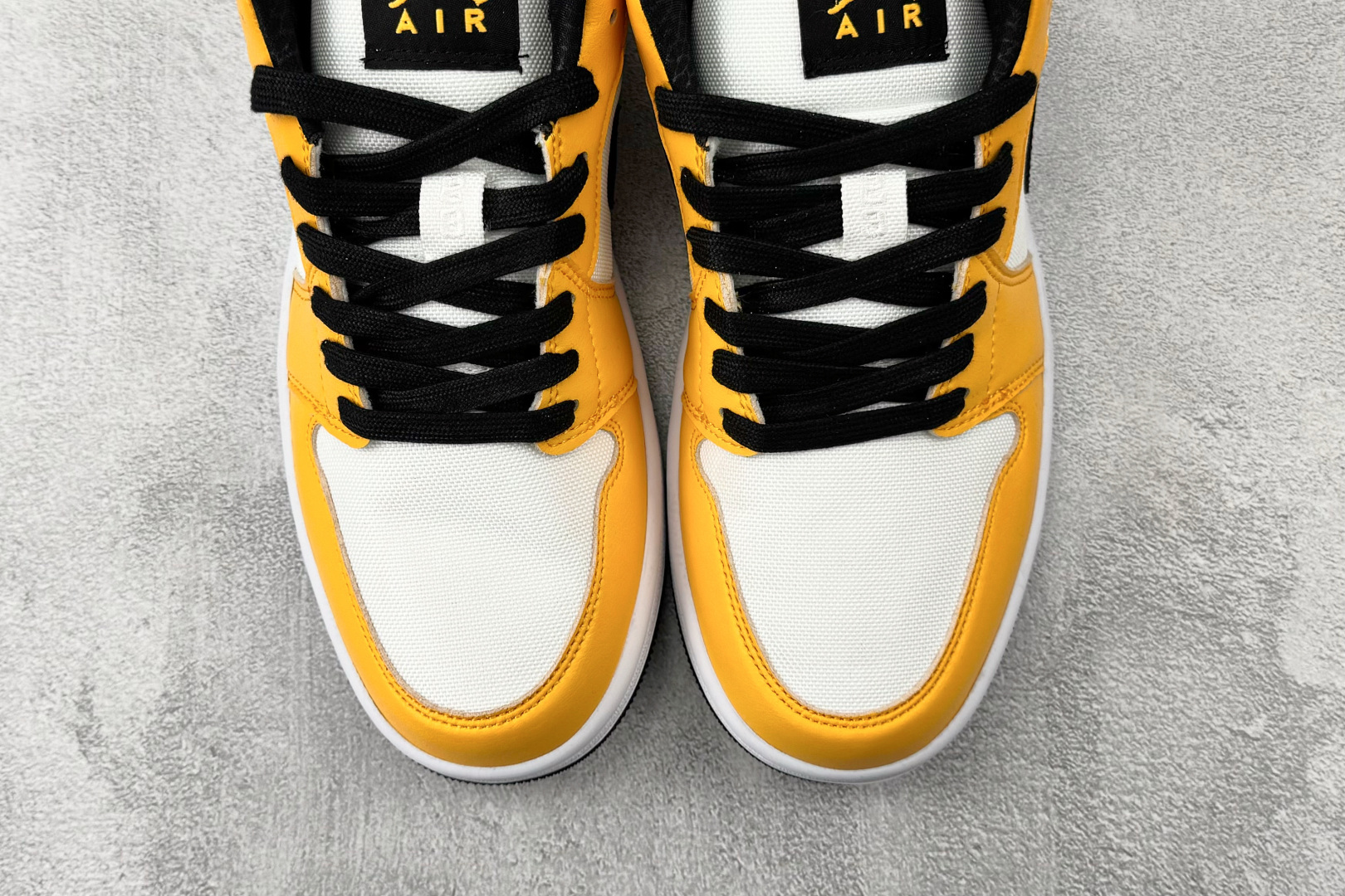 平台爆款 Jordan Air Jordan 1 low ”laser orange” 湖人 白橙 CZ4776-107-Top High Quatity Cheap Sneakers Fashion Clothing Clothes Bags handbags Shoes of all Brand wholesale With The best Quality And Beautiful Price from China Factory Chinese suppliers wholesaler seller 平台爆款 Jordan Air Jordan 1 low ”laser orange” 湖人 白橙 CZ4776-107