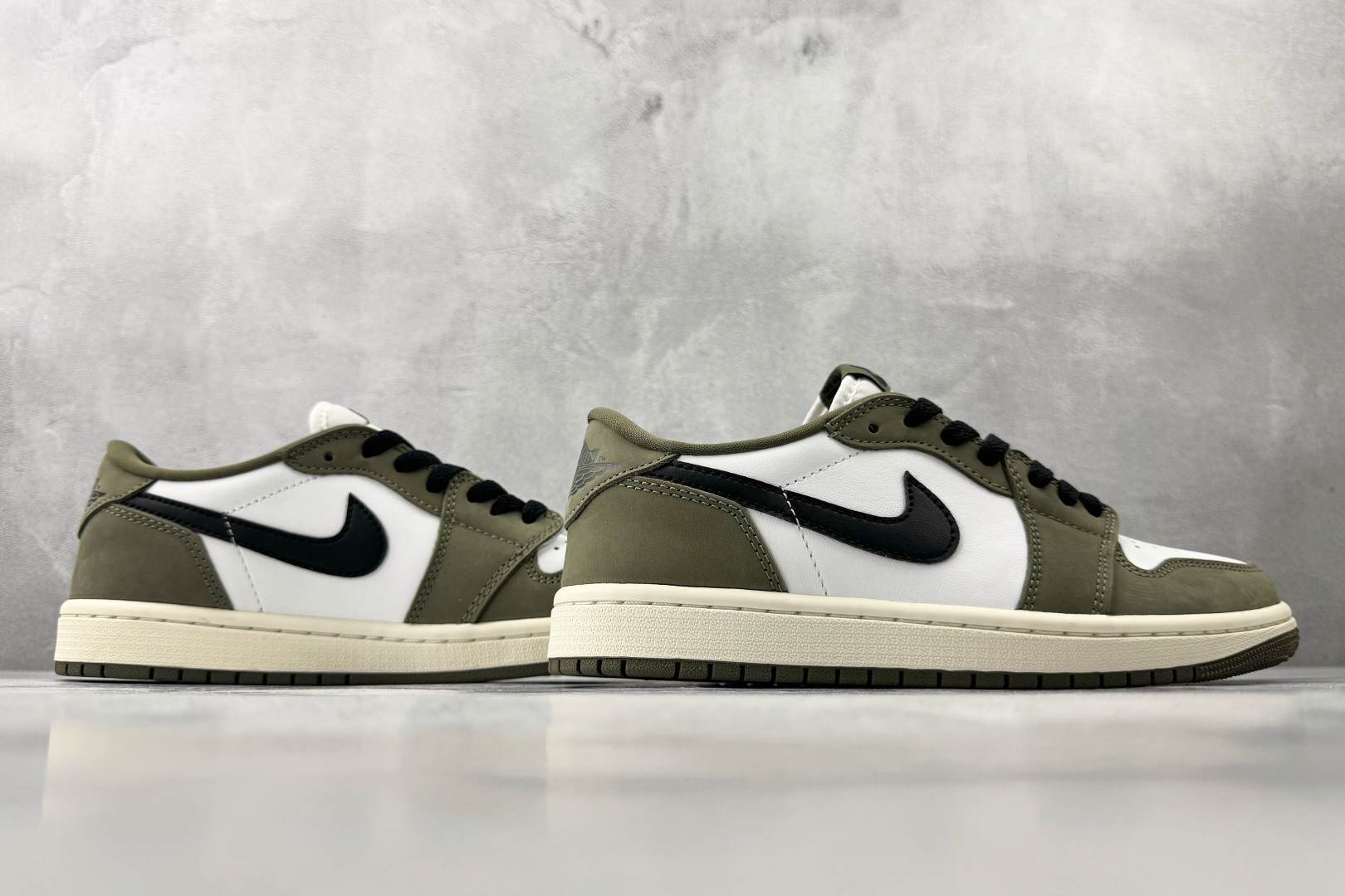 顶级Jordan Air Jordan 1 Retro Low 橄榄绿 HQ6998-200-Top High Quatity Cheap Sneakers Fashion Clothing Clothes Bags handbags Shoes of all Brand wholesale With The best Quality And Beautiful Price from China Factory Chinese suppliers wholesaler seller 顶级Jordan Air Jordan 1 Retro Low 橄榄绿 HQ6998-200