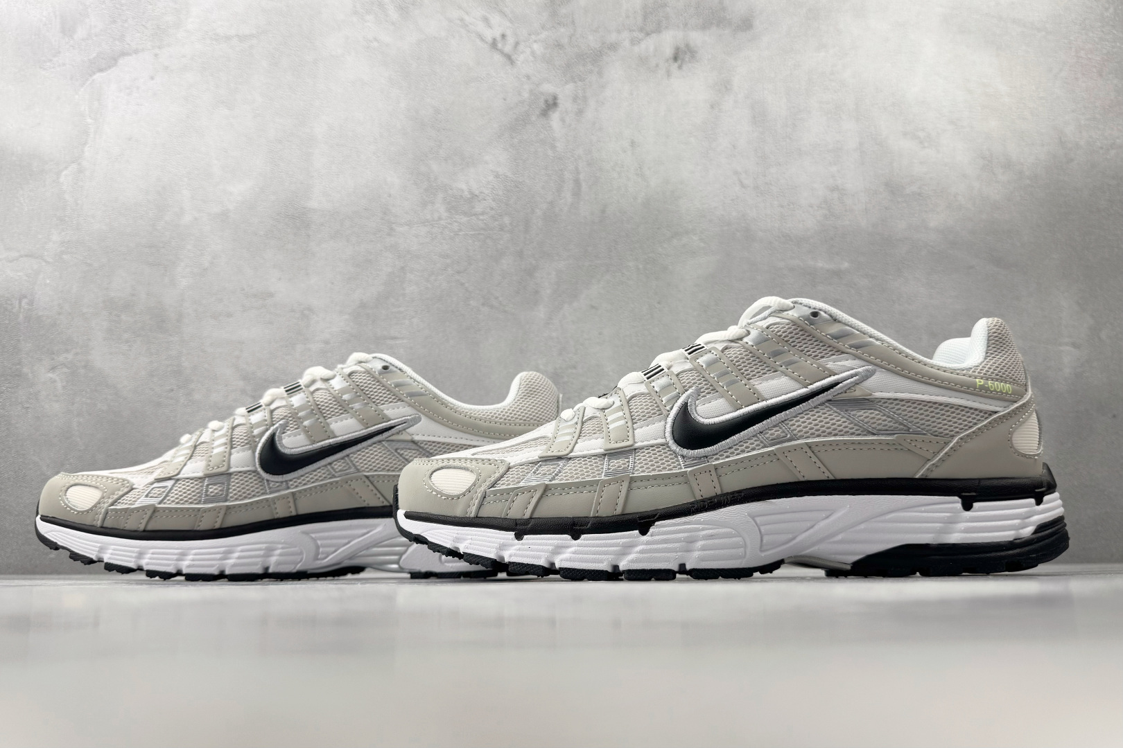 原鞋开发 原数据档案 Nike P-6000 灰色 IQ7600-012-Top High Quatity Cheap Sneakers Fashion Clothing Clothes Bags handbags Shoes of all Brand wholesale With The best Quality And Beautiful Price from China Factory Chinese suppliers wholesaler seller 原鞋开发 原数据档案 Nike P-6000 灰色 IQ7600-012