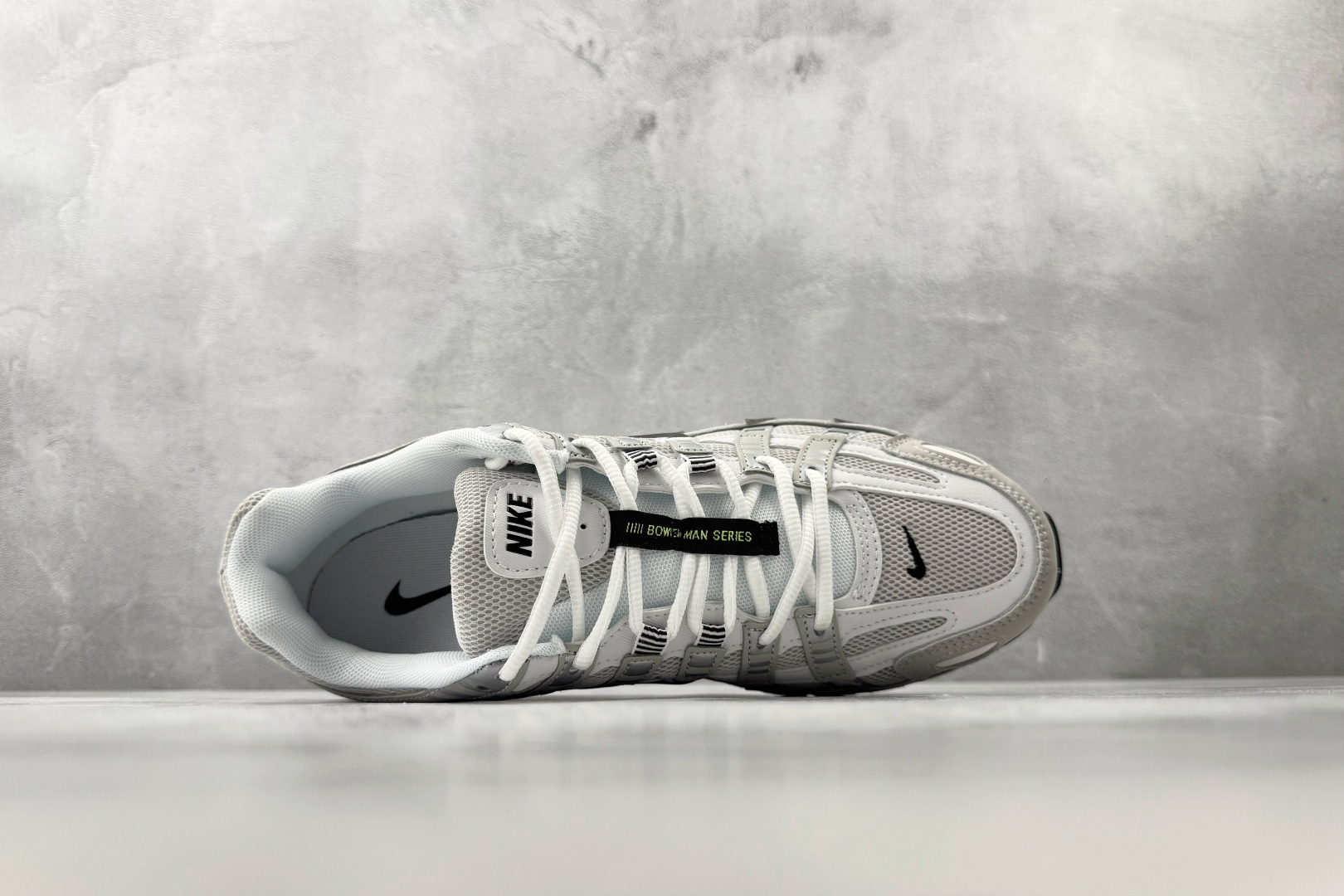 原鞋开发 原数据档案 Nike P-6000 灰色 IQ7600-012-Top High Quatity Cheap Sneakers Fashion Clothing Clothes Bags handbags Shoes of all Brand wholesale With The best Quality And Beautiful Price from China Factory Chinese suppliers wholesaler seller 原鞋开发 原数据档案 Nike P-6000 灰色 IQ7600-012