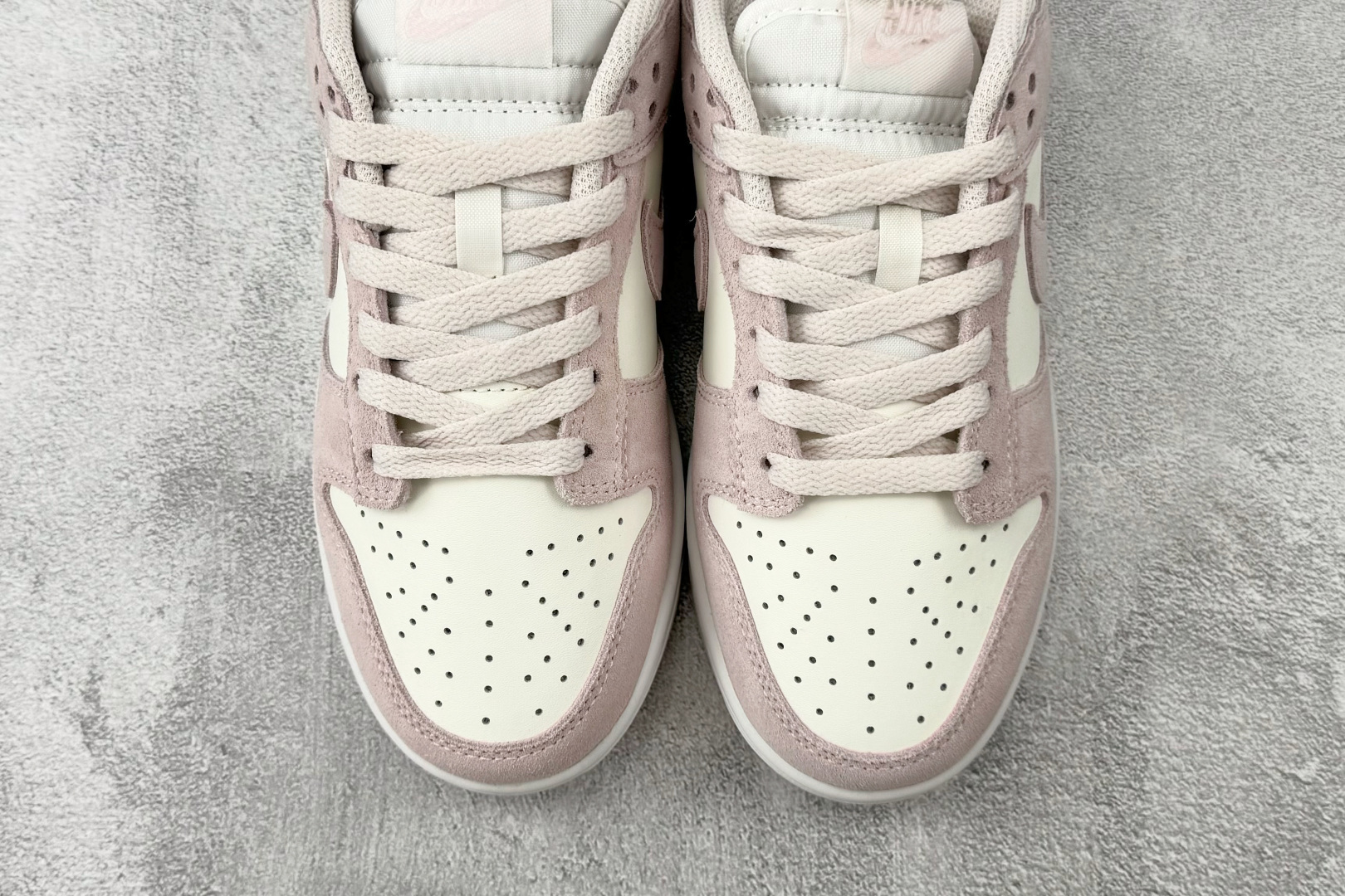 Nike Dunk Low 白粉 IO4244-100