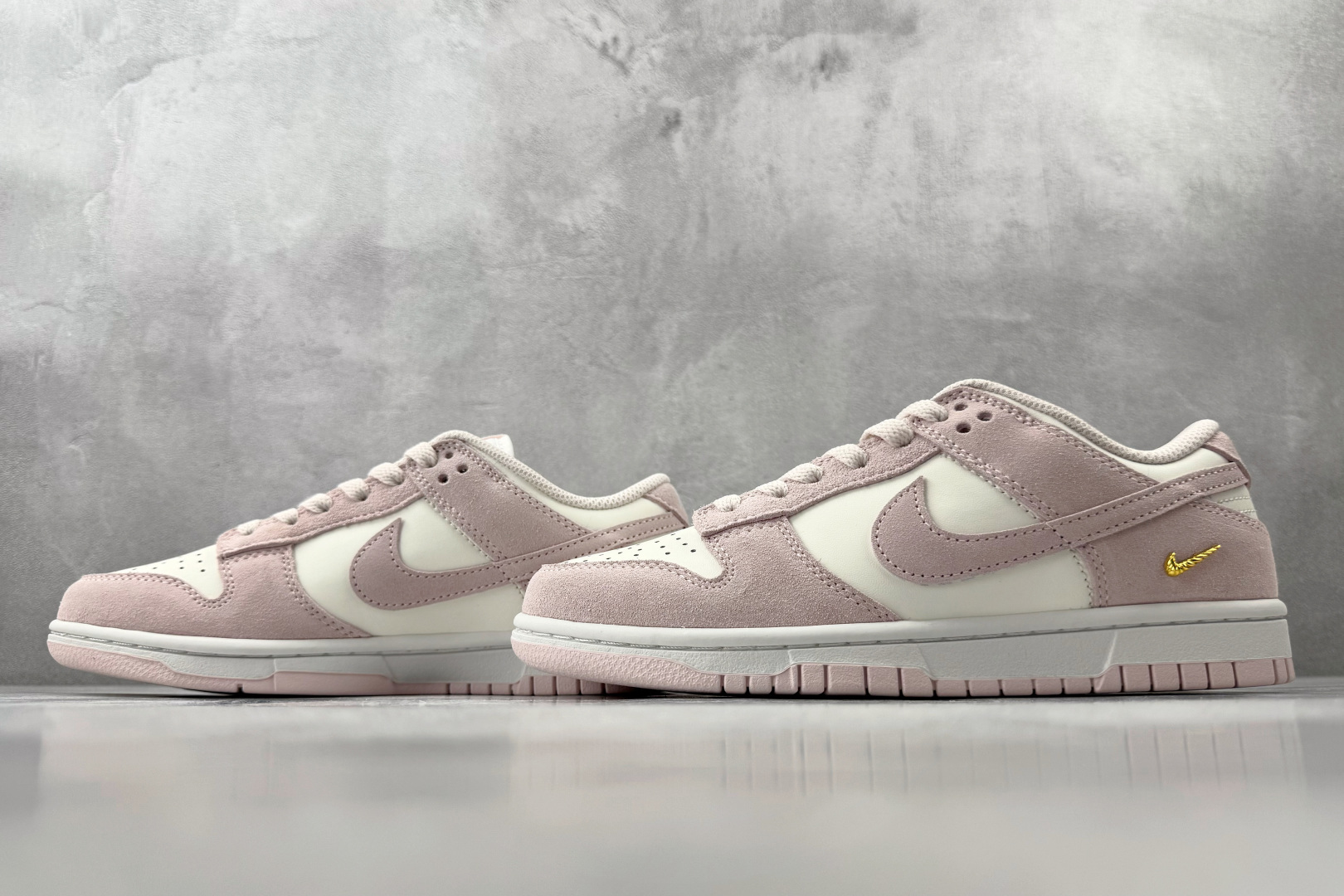 Nike Dunk Low 白粉 IO4244-100