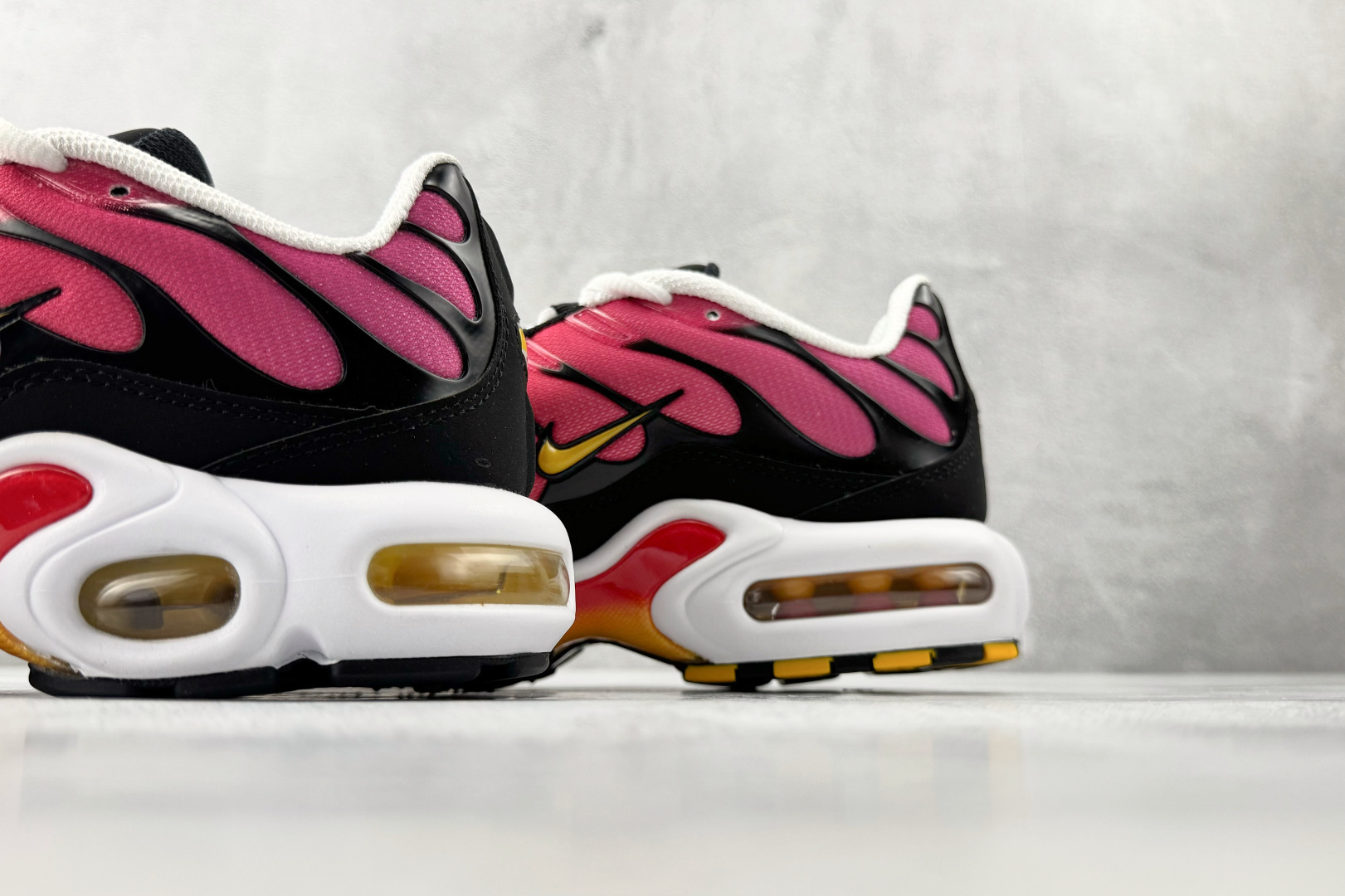 Nike Air Max Plus 黄红 DX0755-600