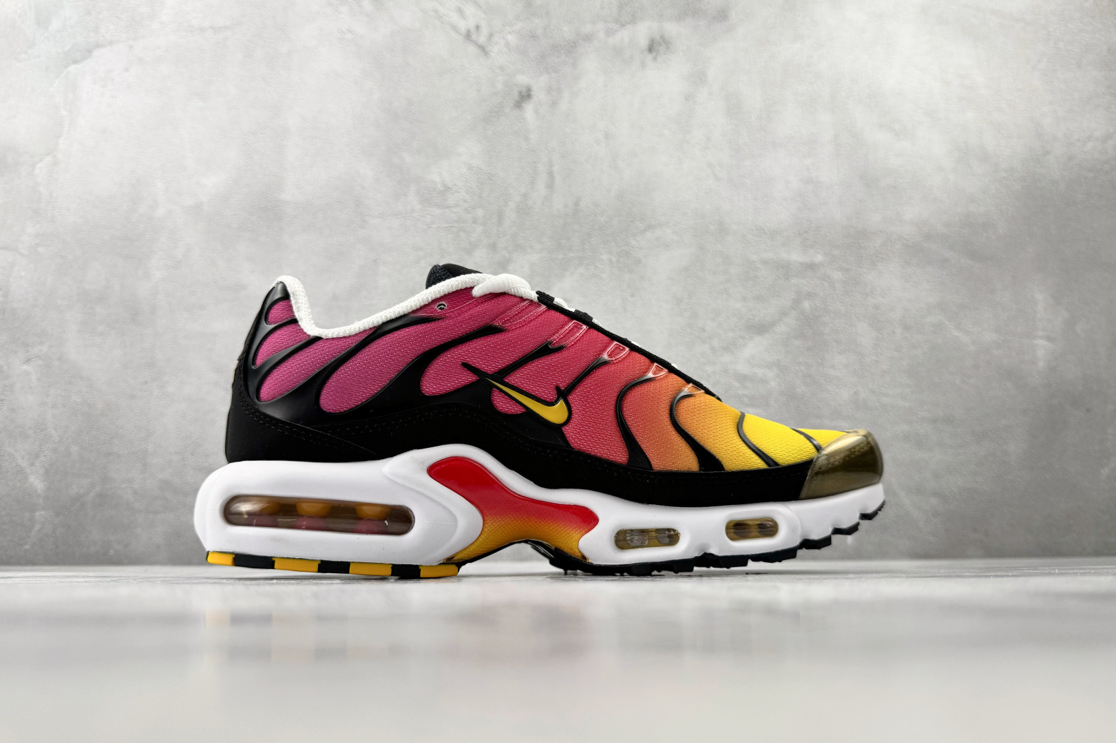 Nike Air Max Plus 黄红 DX0755-600