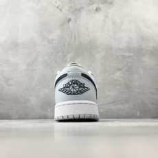OT纯原 Jordan Air Jordan 1 Low 浅蓝白货号:-400尺码:35.5 36 36 OT纯原 Jordan Air Jordan 1 Low 浅蓝白货号:-400尺码:35.5 36 36