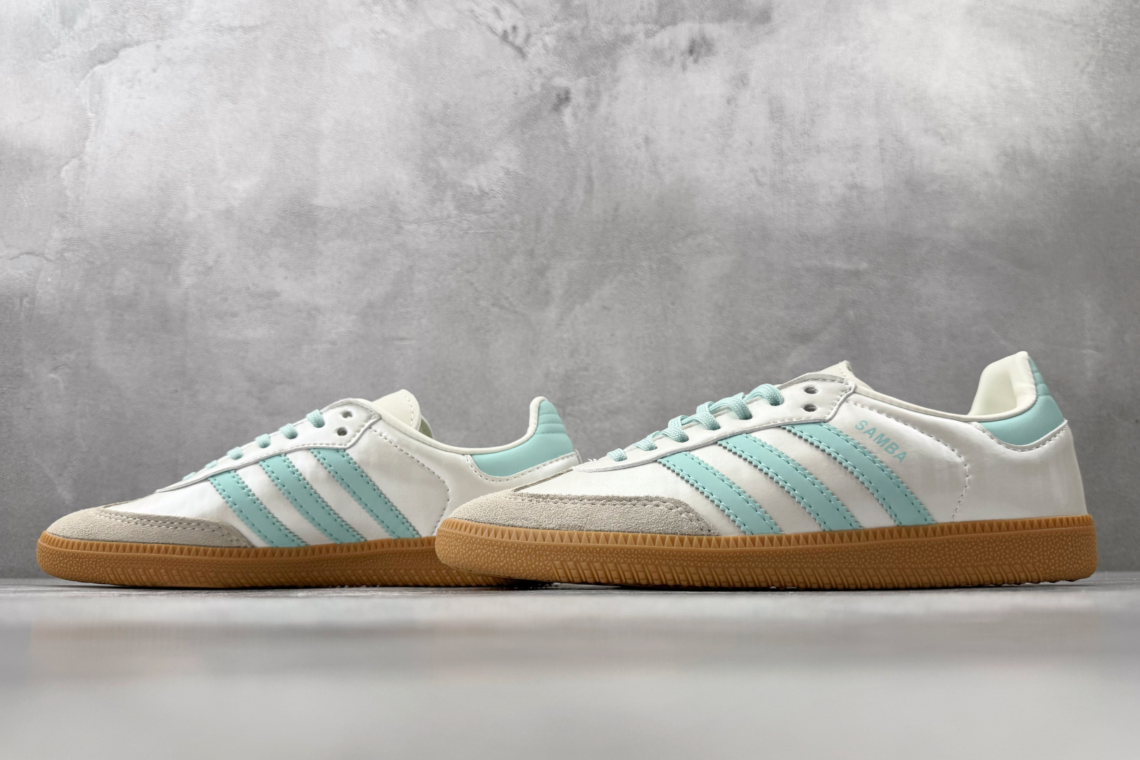160 出口订单 adidas originals SAMBA 白浅蓝 KJ4304