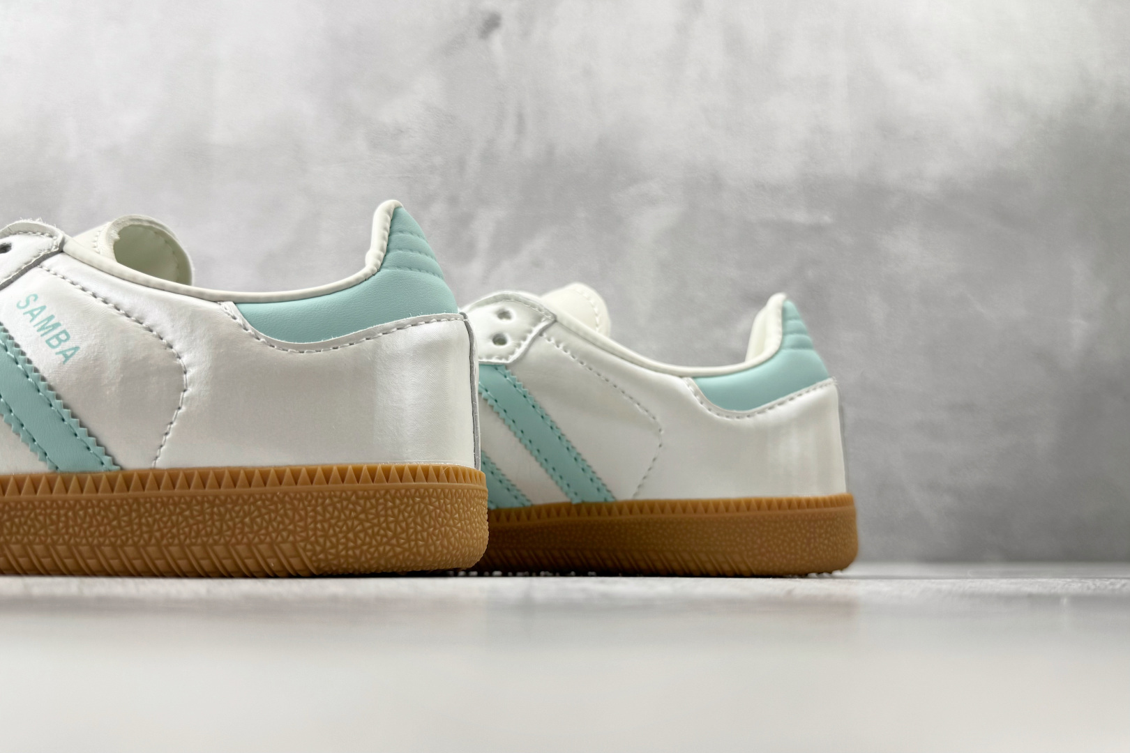 160 出口订单 adidas originals SAMBA 白浅蓝 KJ4304