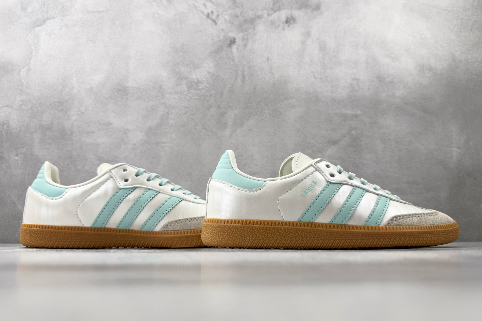 160 出口订单 adidas originals SAMBA 白浅蓝 KJ4304