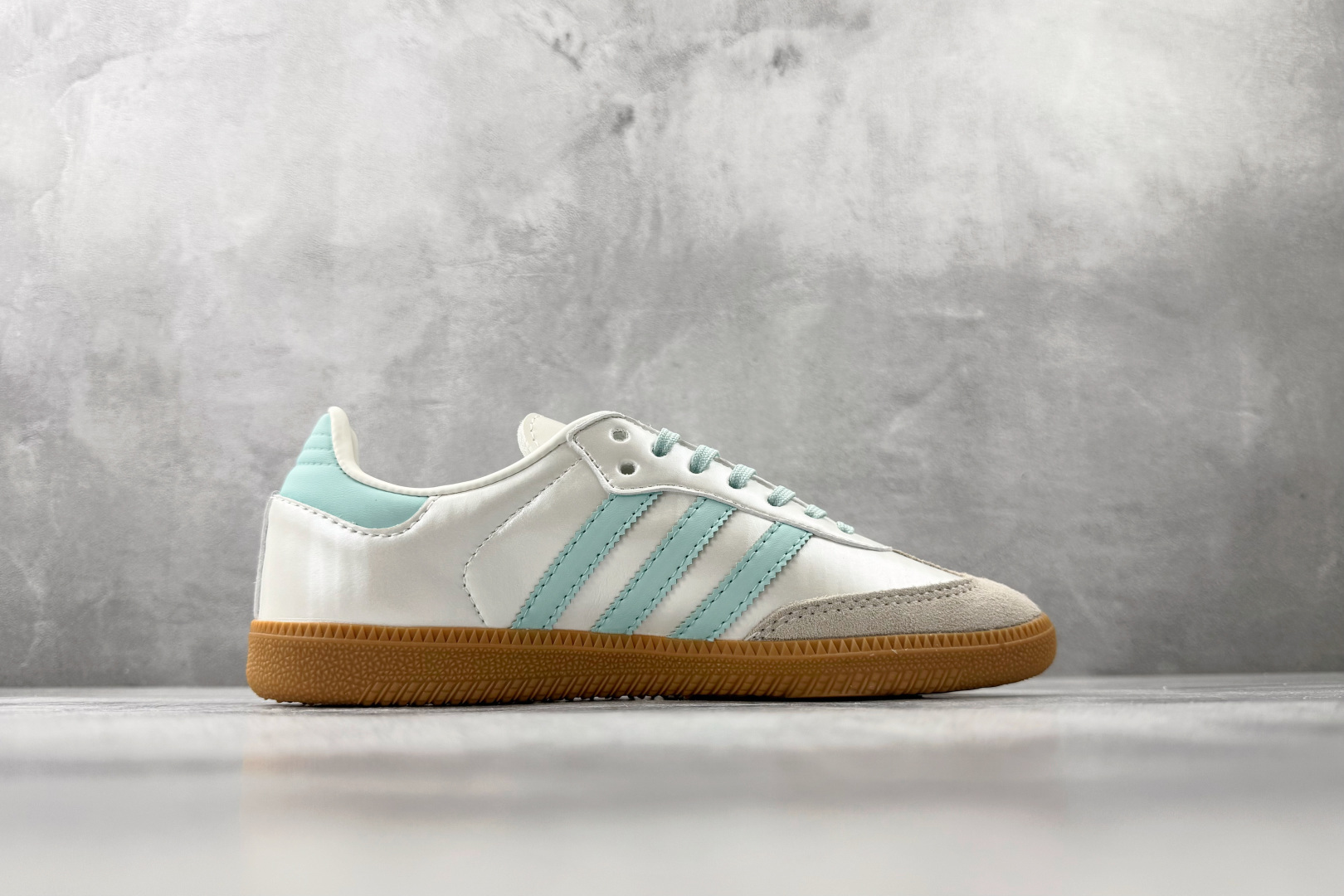 160 出口订单 adidas originals SAMBA 白浅蓝 KJ4304