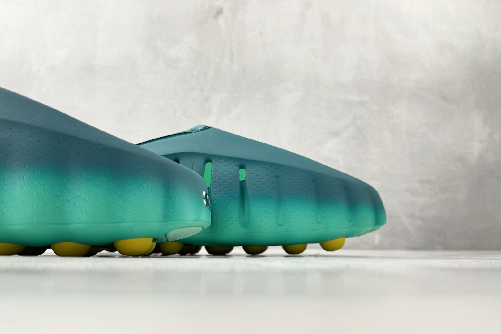 N 版 东南亚订单 Nike Mind 001 晶洞蓝绿 货号:HQ4307-301 尺码:36 36.5 37.5 N 版 东南亚订单 Nike Mind 001 晶洞蓝绿 货号:HQ4307-301 尺码:36 36.5 37.5