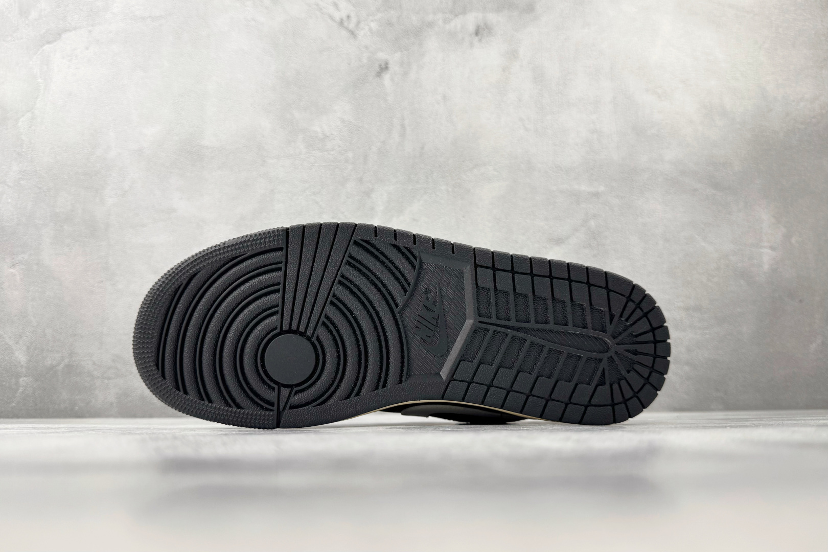 OT纯原 Jordan Air Jordan 1 Low 黑灰货号：HQ2010-012尺码：40 40