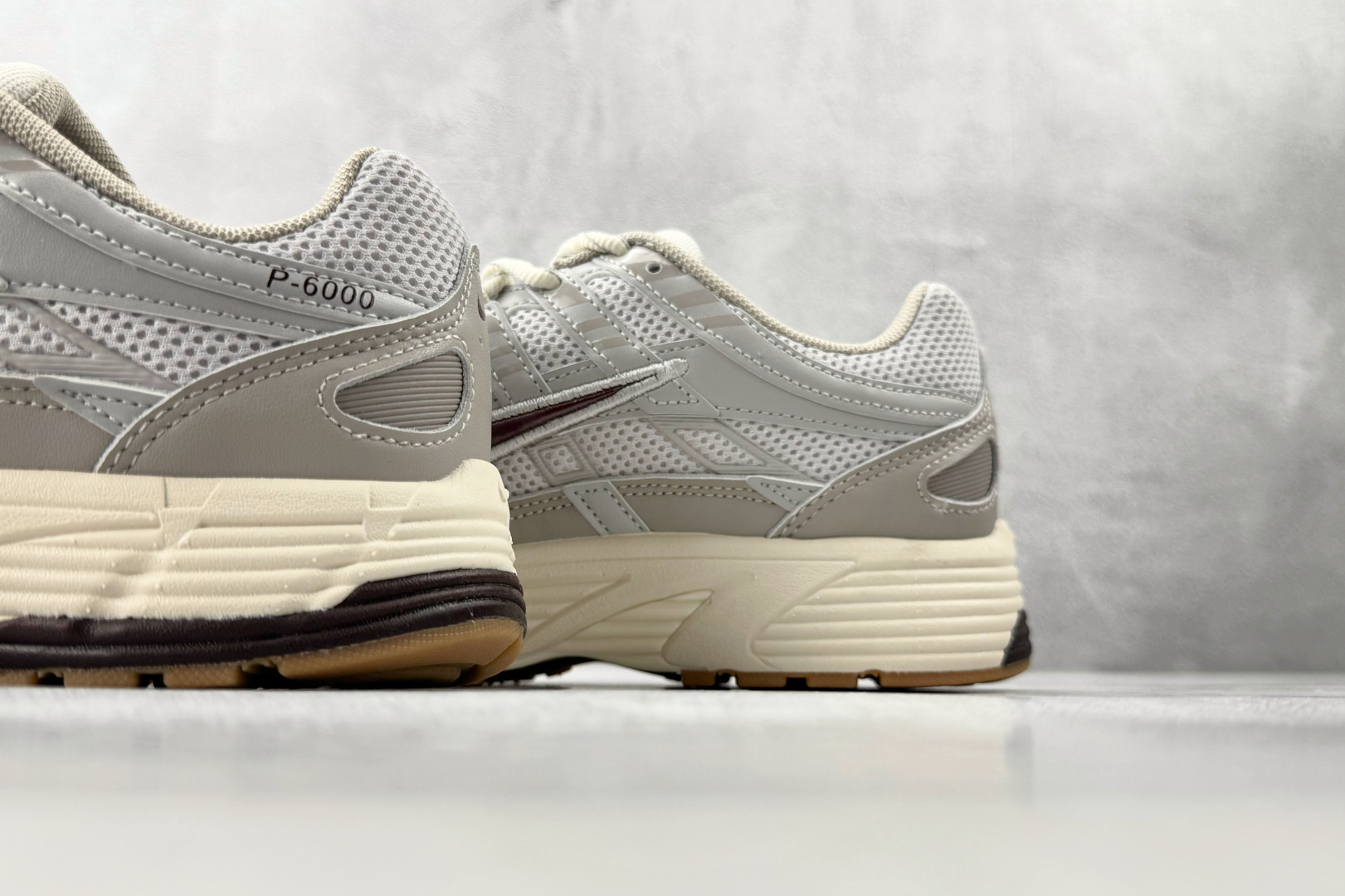 原鞋开发 原数据档案 Nike P-6000 灰色 CD6404-028-Top High Quatity Cheap Sneakers Fashion Clothing Clothes Bags handbags Shoes of all Brand wholesale With The best Quality And Beautiful Price from China Factory Chinese suppliers wholesaler seller 原鞋开发 原数据档案 Nike P-6000 灰色 CD6404-028
