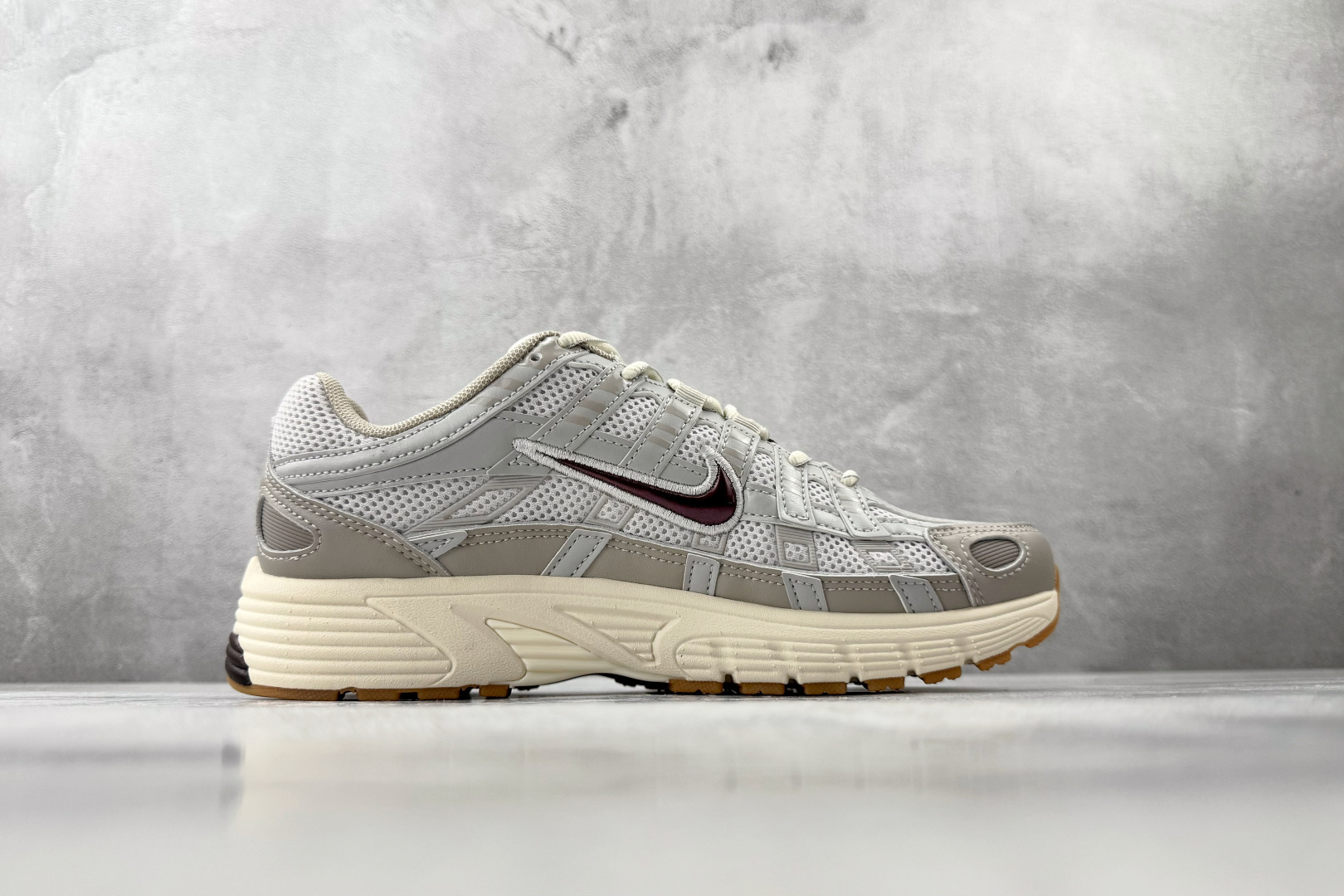 原鞋开发 原数据档案 Nike P-6000 灰色 CD6404-028-Top High Quatity Cheap Sneakers Fashion Clothing Clothes Bags handbags Shoes of all Brand wholesale With The best Quality And Beautiful Price from China Factory Chinese suppliers wholesaler seller 原鞋开发 原数据档案 Nike P-6000 灰色 CD6404-028