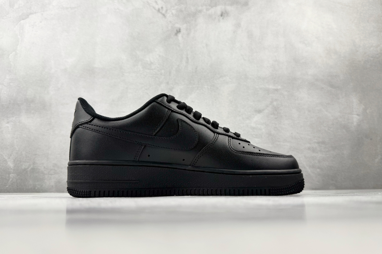 原厂皮 Nike Air Force 1'07 纯黑 黑武士 CW2288-001-Top High Quatity Cheap Sneakers Fashion Clothing Clothes Bags handbags Shoes of all Brand wholesale With The best Quality And Beautiful Price from China Factory Chinese suppliers wholesaler seller 原厂皮 Nike Air Force 1'07 纯黑 黑武士 CW2288-001