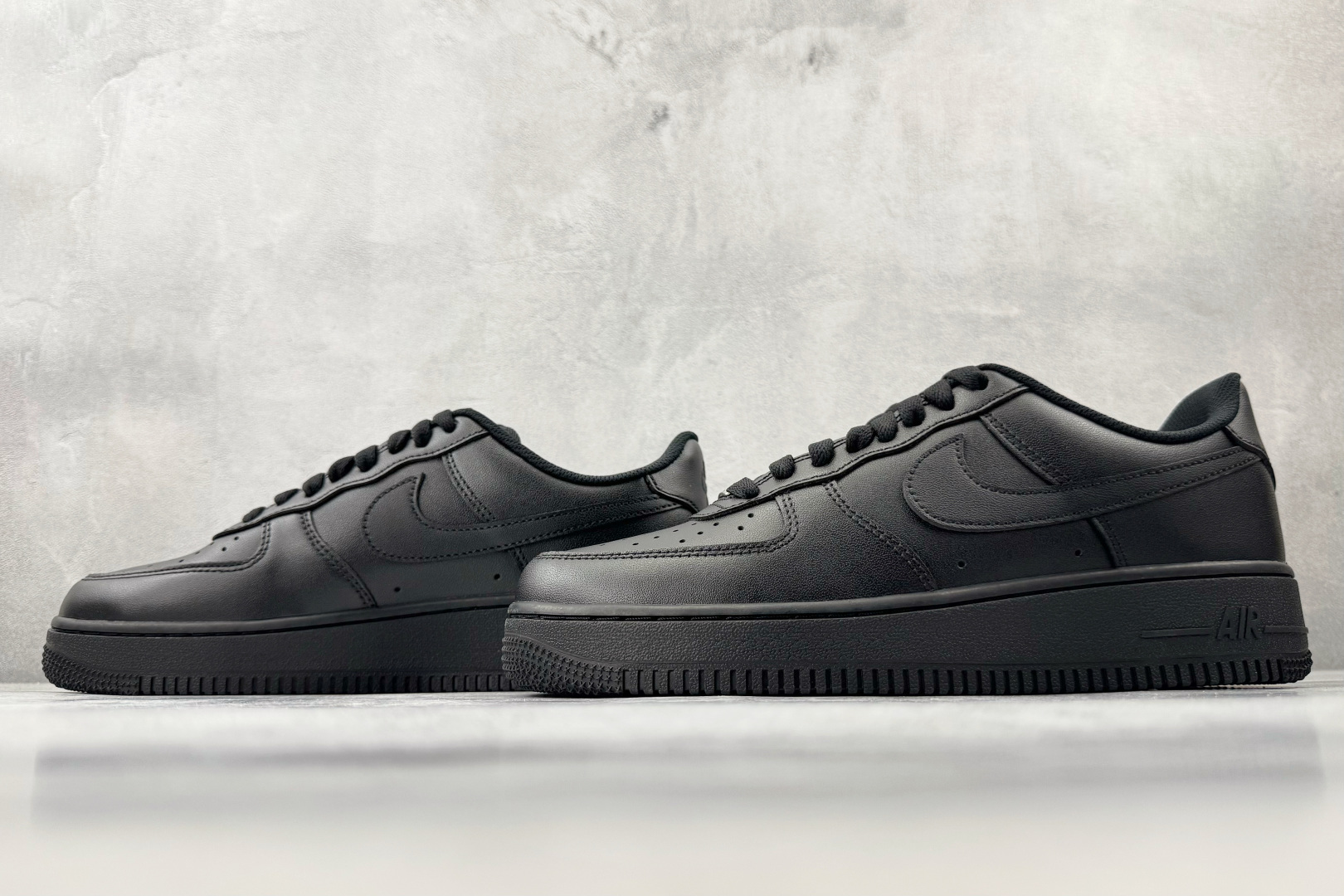 原厂皮 Nike Air Force 1'07 纯黑 黑武士 CW2288-001-Top High Quatity Cheap Sneakers Fashion Clothing Clothes Bags handbags Shoes of all Brand wholesale With The best Quality And Beautiful Price from China Factory Chinese suppliers wholesaler seller 原厂皮 Nike Air Force 1'07 纯黑 黑武士 CW2288-001