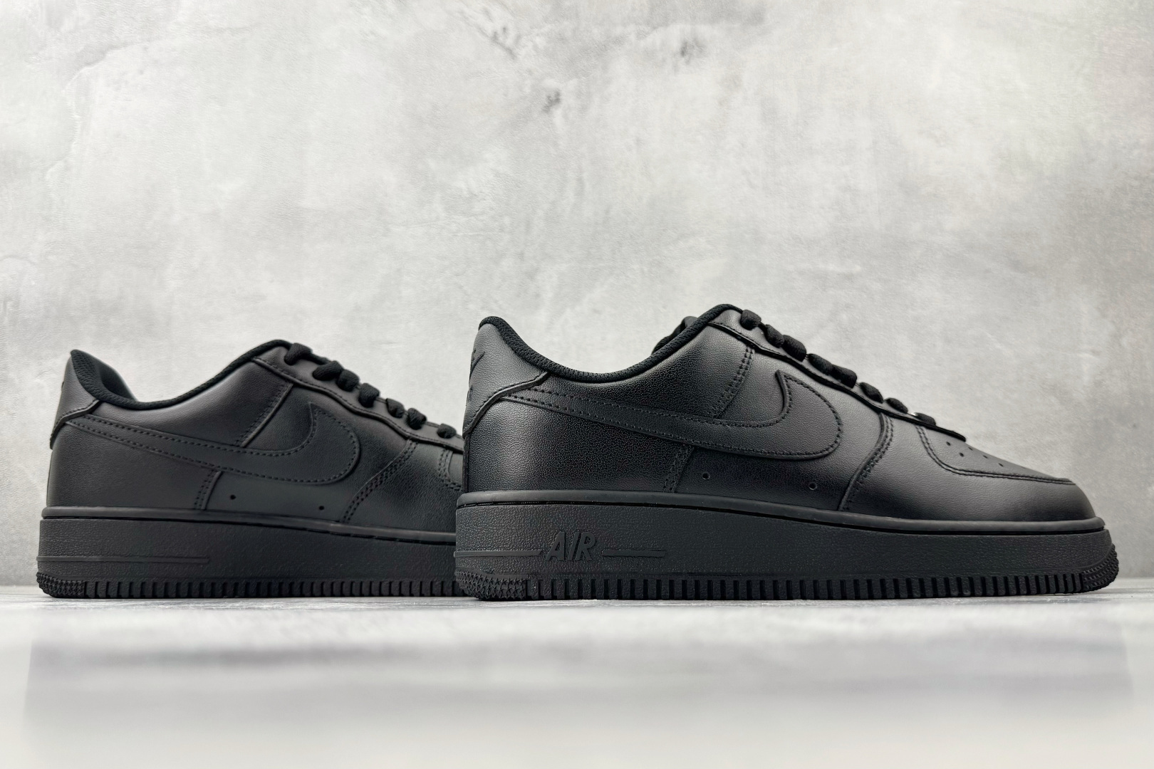 原厂皮 Nike Air Force 1'07 纯黑 黑武士 CW2288-001-Top High Quatity Cheap Sneakers Fashion Clothing Clothes Bags handbags Shoes of all Brand wholesale With The best Quality And Beautiful Price from China Factory Chinese suppliers wholesaler seller 原厂皮 Nike Air Force 1'07 纯黑 黑武士 CW2288-001