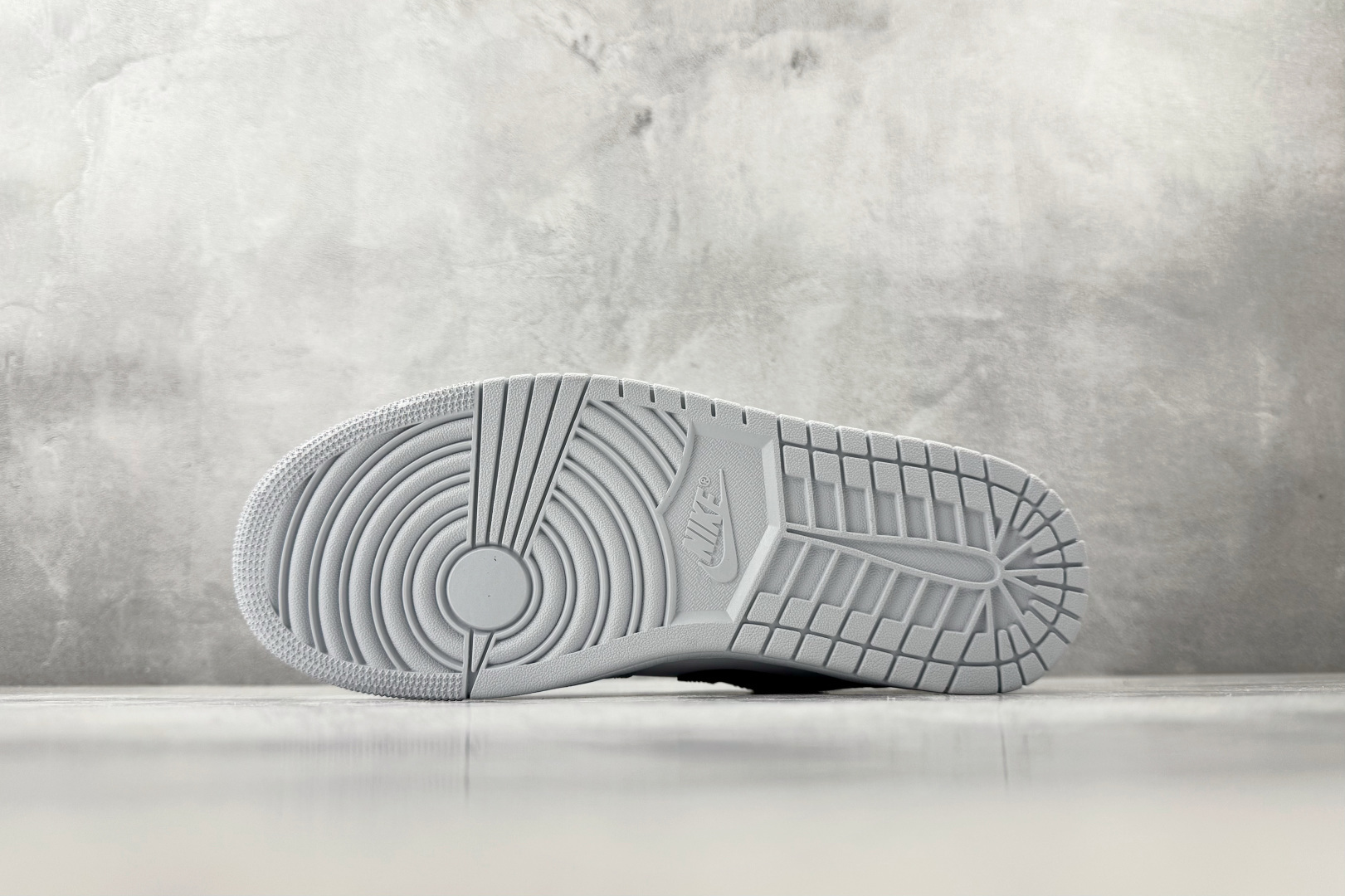 Jordan Air Jordan 1 浅蓝白 553558-400-Top High Quatity Cheap Sneakers Fashion Clothing Clothes Bags handbags Shoes of all Brand wholesale With The best Quality And Beautiful Price from China Factory Chinese suppliers wholesaler seller Jordan Air Jordan 1 浅蓝白 553558-400