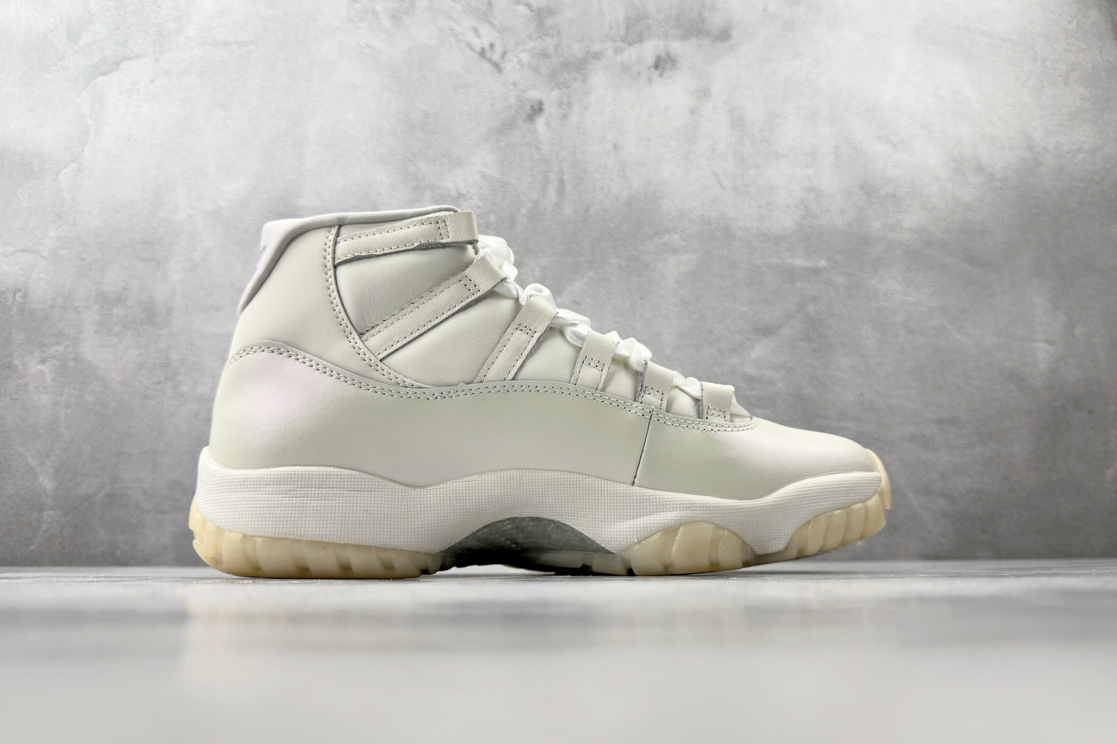 Jordan Air Jordan 11 RETRO Pearl 珍珠白 AR0715-110-Top High Quatity Cheap Sneakers Fashion Clothing Clothes Bags handbags Shoes of all Brand wholesale With The best Quality And Beautiful Price from China Factory Chinese suppliers wholesaler seller Jordan Air Jordan 11 RETRO Pearl 珍珠白 AR0715-110
