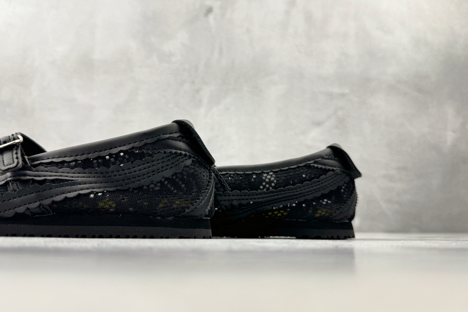 Onitsuka Tiger鬼塚虎 MEXICO 66 TGRS 黑色 1182A705-001 尺码 36 36.5 37 38.5 39 40 40.5 41 编码 26-Top High Quatity Cheap Sneakers Fashion Clothing Clothes Bags handbags Shoes of all Brand wholesale With The best Quality And Beautiful Price from China Factory Chinese suppliers wholesaler seller Onitsuka Tiger鬼塚虎 MEXICO 66 TGRS 黑色 1182A705-001 尺码 36 36.5 37 38.5 39 40 40.5 41 编码 26