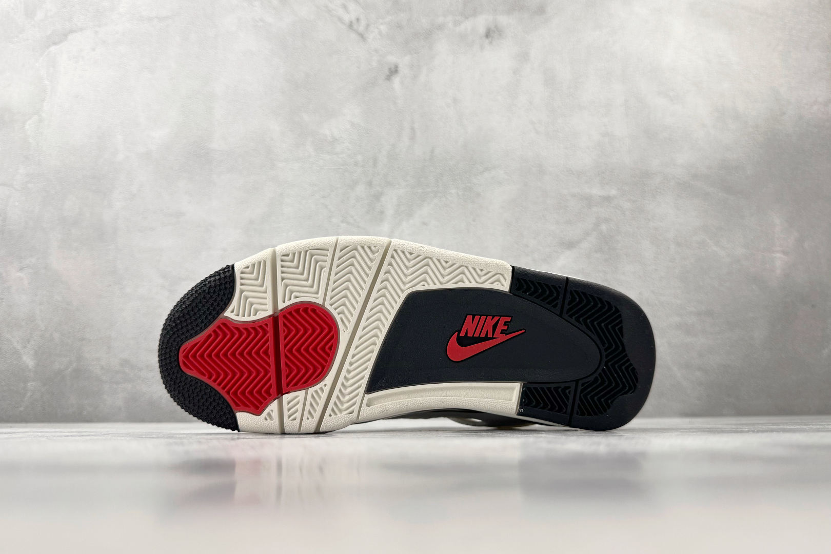 Jordan Air Jordan 4 Retro ”Flight Club”白黑 IM4002-100-Top High Quatity Cheap Sneakers Fashion Clothing Clothes Bags handbags Shoes of all Brand wholesale With The best Quality And Beautiful Price from China Factory Chinese suppliers wholesaler seller Jordan Air Jordan 4 Retro ”Flight Club”白黑 IM4002-100