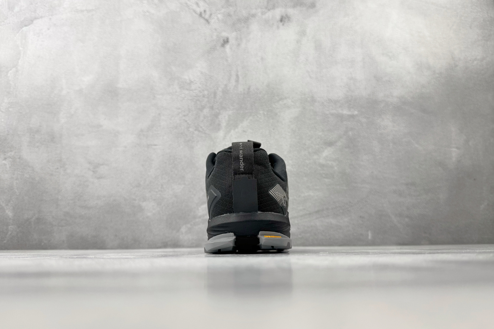平台专供 Altra Lone Peak 9 黑色 AL0A85UK000-Top High Quatity Cheap Sneakers Fashion Clothing Clothes Bags handbags Shoes of all Brand wholesale With The best Quality And Beautiful Price from China Factory Chinese suppliers wholesaler seller 平台专供 Altra Lone Peak 9 黑色 AL0A85UK000