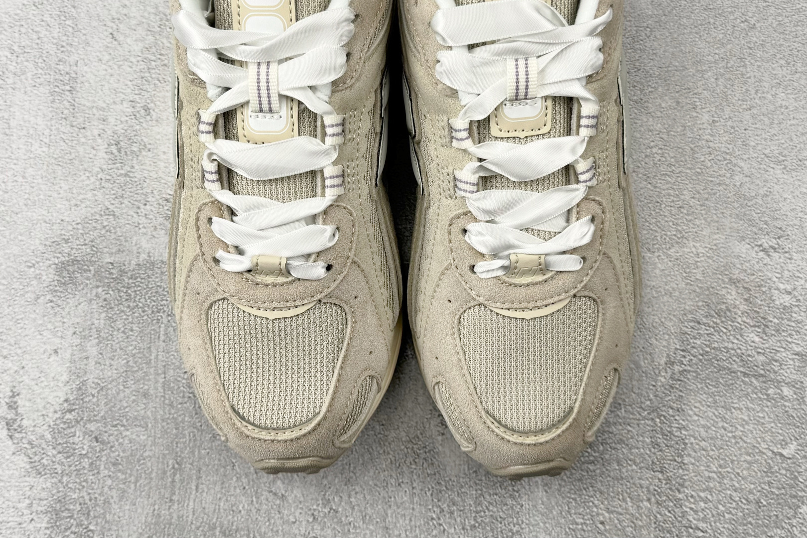 纯原出品 New Balance 204L灰白 U204L2-Top High Quatity Cheap Sneakers Fashion Clothing Clothes Bags handbags Shoes of all Brand wholesale With The best Quality And Beautiful Price from China Factory Chinese suppliers wholesaler seller 纯原出品 New Balance 204L灰白 U204L2