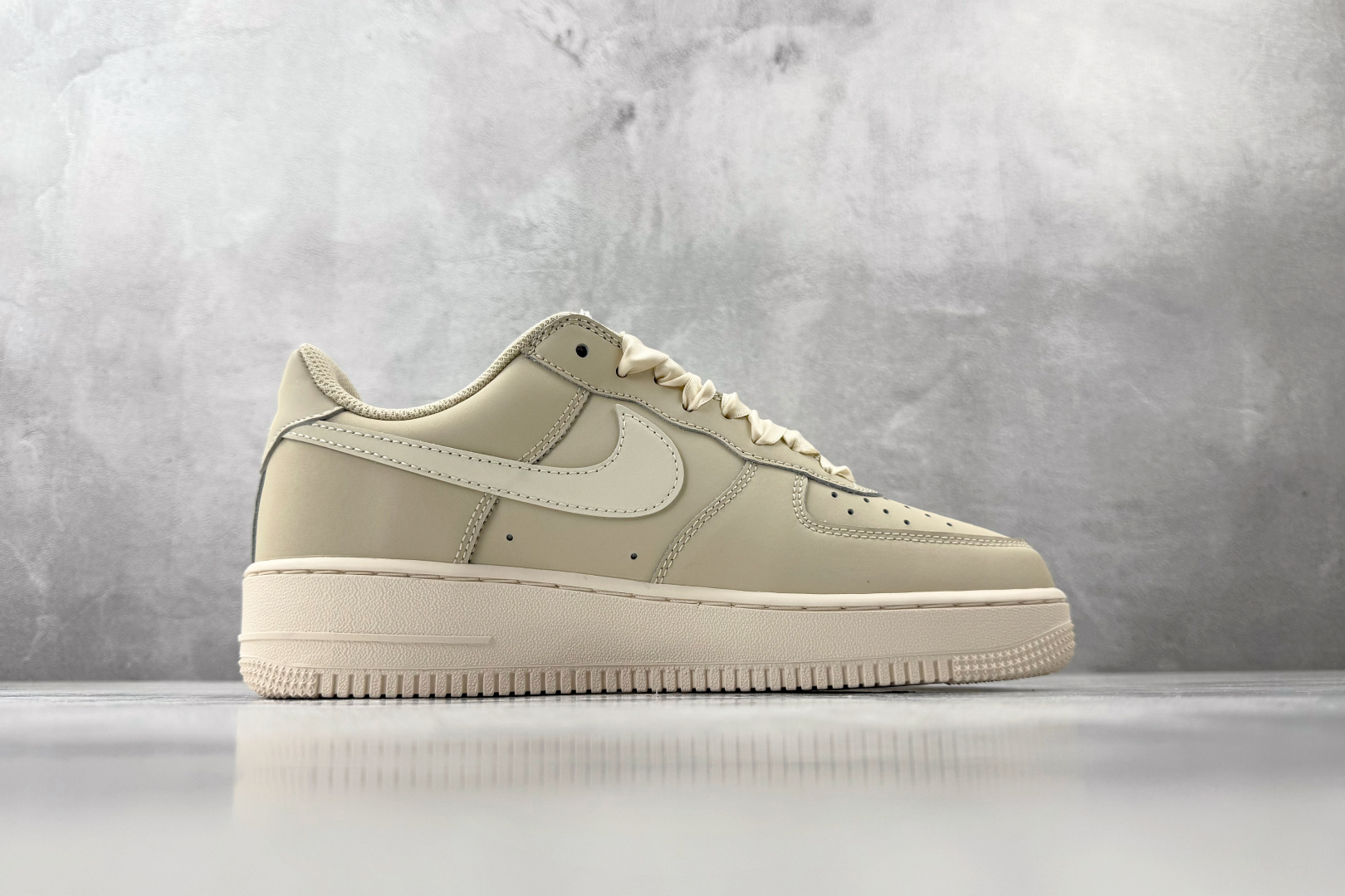 Nike Air Force 1 '07 米白 IR0871-100-Top High Quatity Cheap Sneakers Fashion Clothing Clothes Bags handbags Shoes of all Brand wholesale With The best Quality And Beautiful Price from China Factory Chinese suppliers wholesaler seller Nike Air Force 1 '07 米白 IR0871-100
