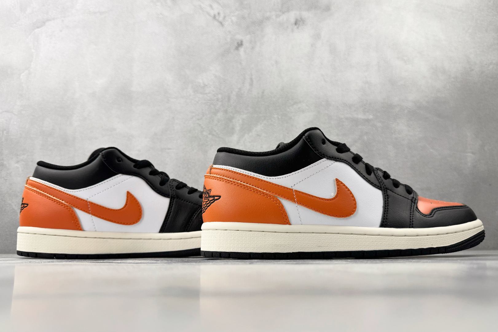 平台爆款 Jordan Air Jordan 1 黑橙 553558-081