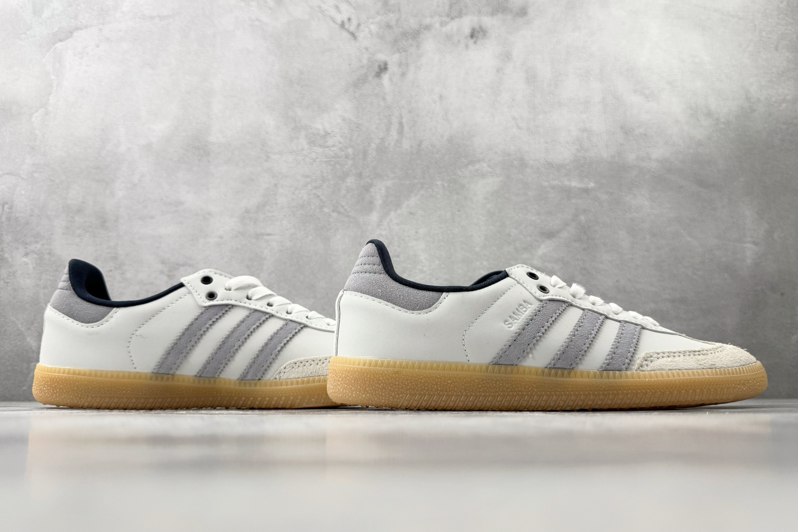 出口订单 adidas originals SAMBA 晶白 KJ7305-Top High Quatity Cheap Sneakers Fashion Clothing Clothes Bags handbags Shoes of all Brand wholesale With The best Quality And Beautiful Price from China Factory Chinese suppliers wholesaler seller 出口订单 adidas originals SAMBA 晶白 KJ7305